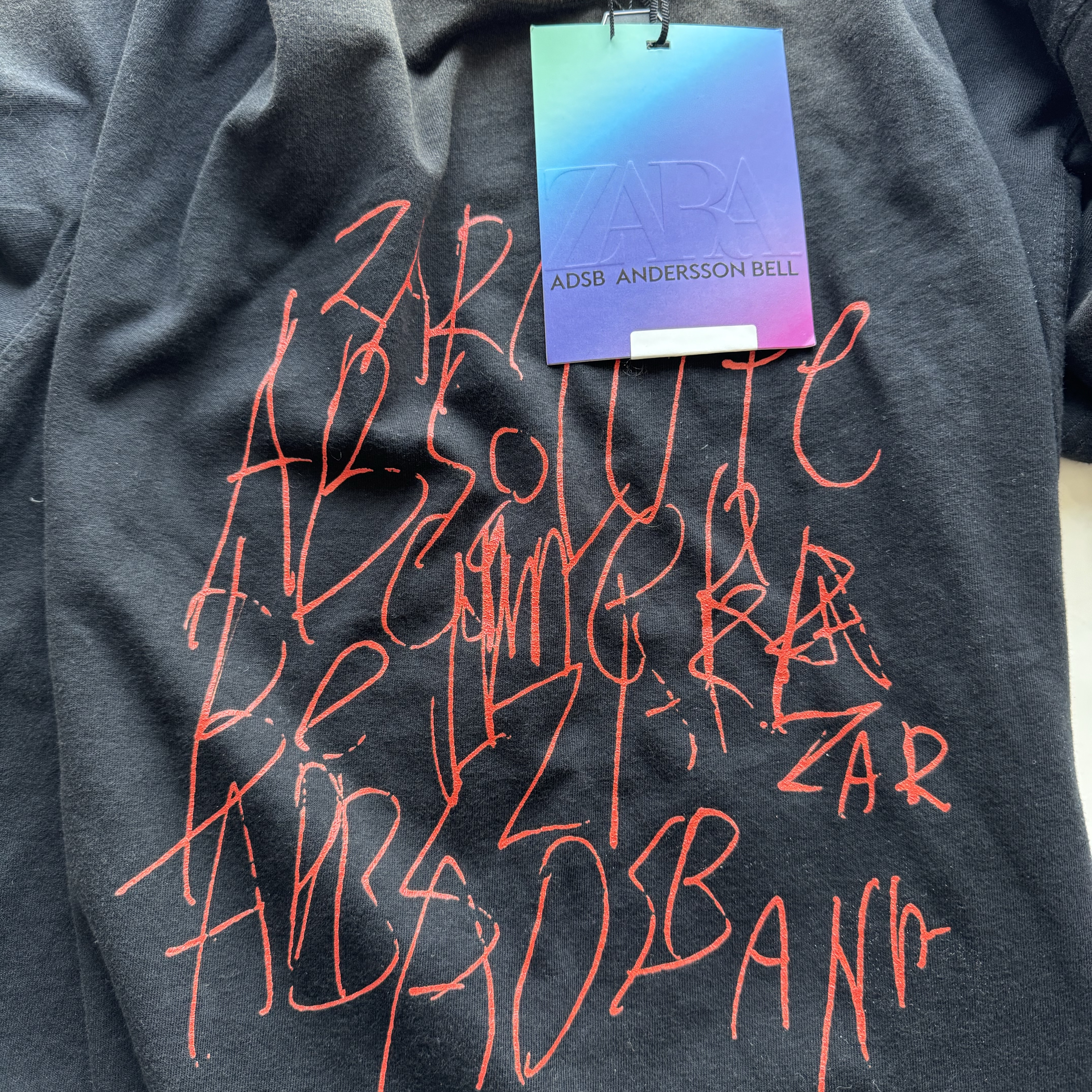 자라 x 앤더슨벨 그래픽 티셔츠 블랙 | Zara | KREAM 자라 x 앤더슨벨 그래픽 티셔츠 블랙 | Zara | KREAM