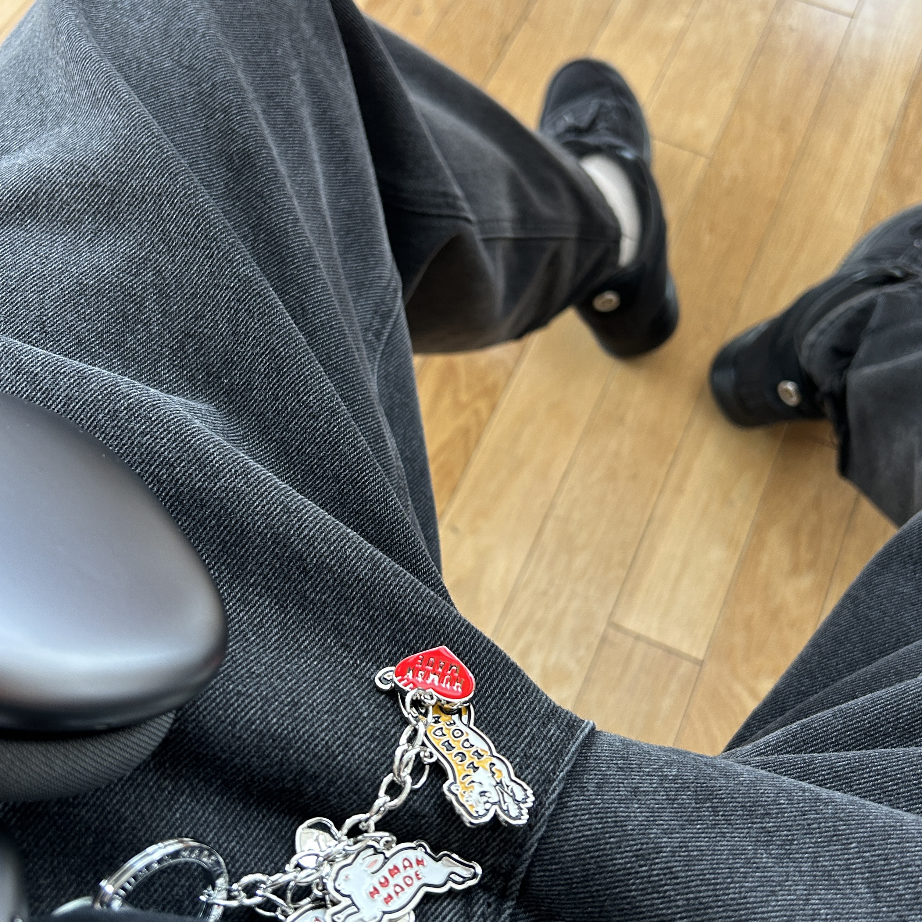 Human Made Animal Heart Keyring Silver Red, Nike x Stussy Air Force 1 Low Triple Black 착용 스타일