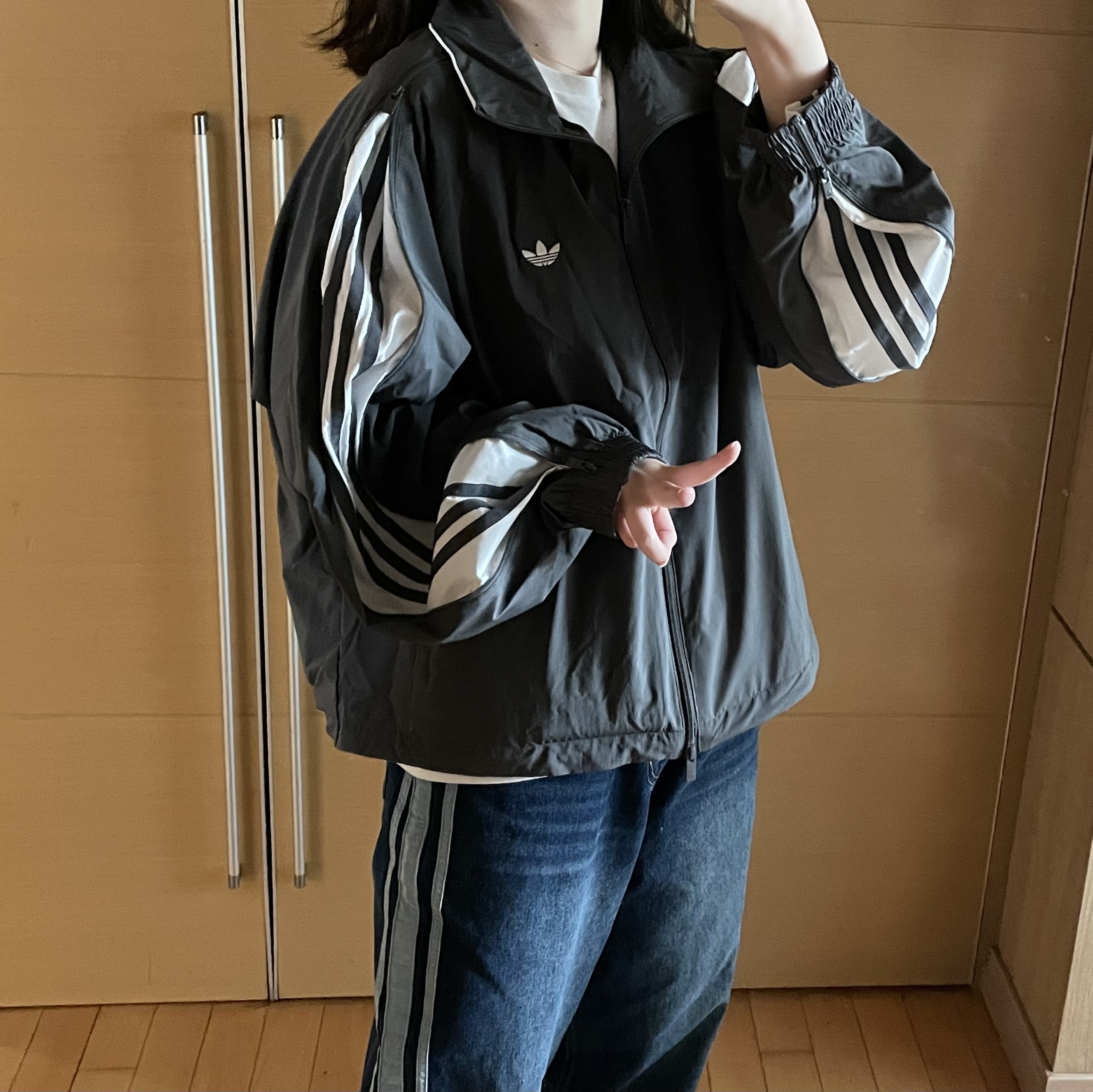 (W) Adidas Adilenium Season 3 Zip Track Top Grey Five - KR Sizing 착용 스타일