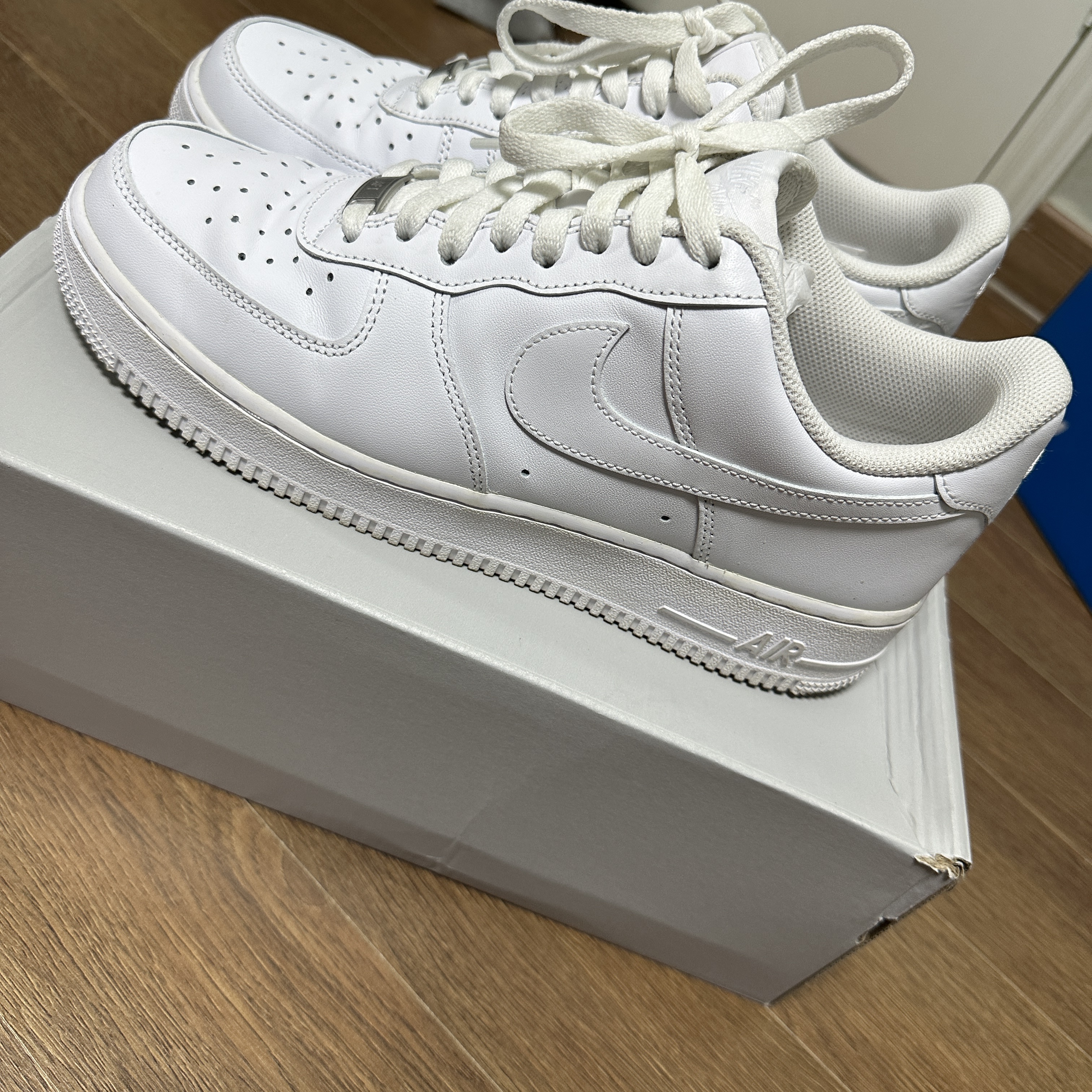 Nike Air Force 1 '07 Low White 착용 스타일