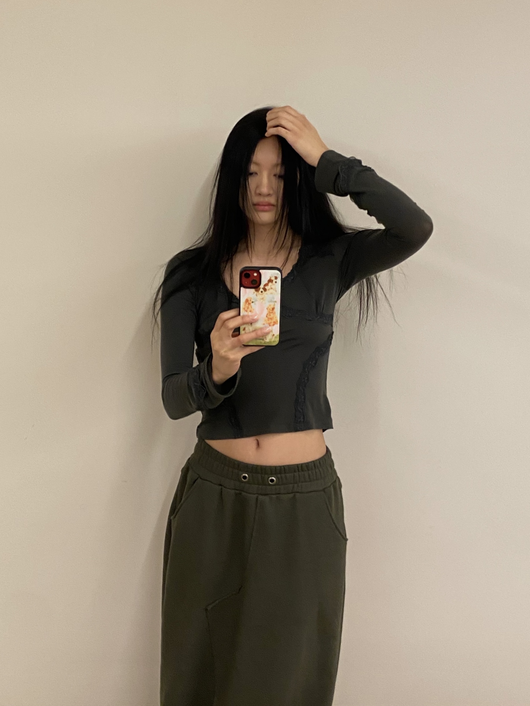 WET TAG Slay Day Maxi Sweat Skirt 착용 스타일 - 1