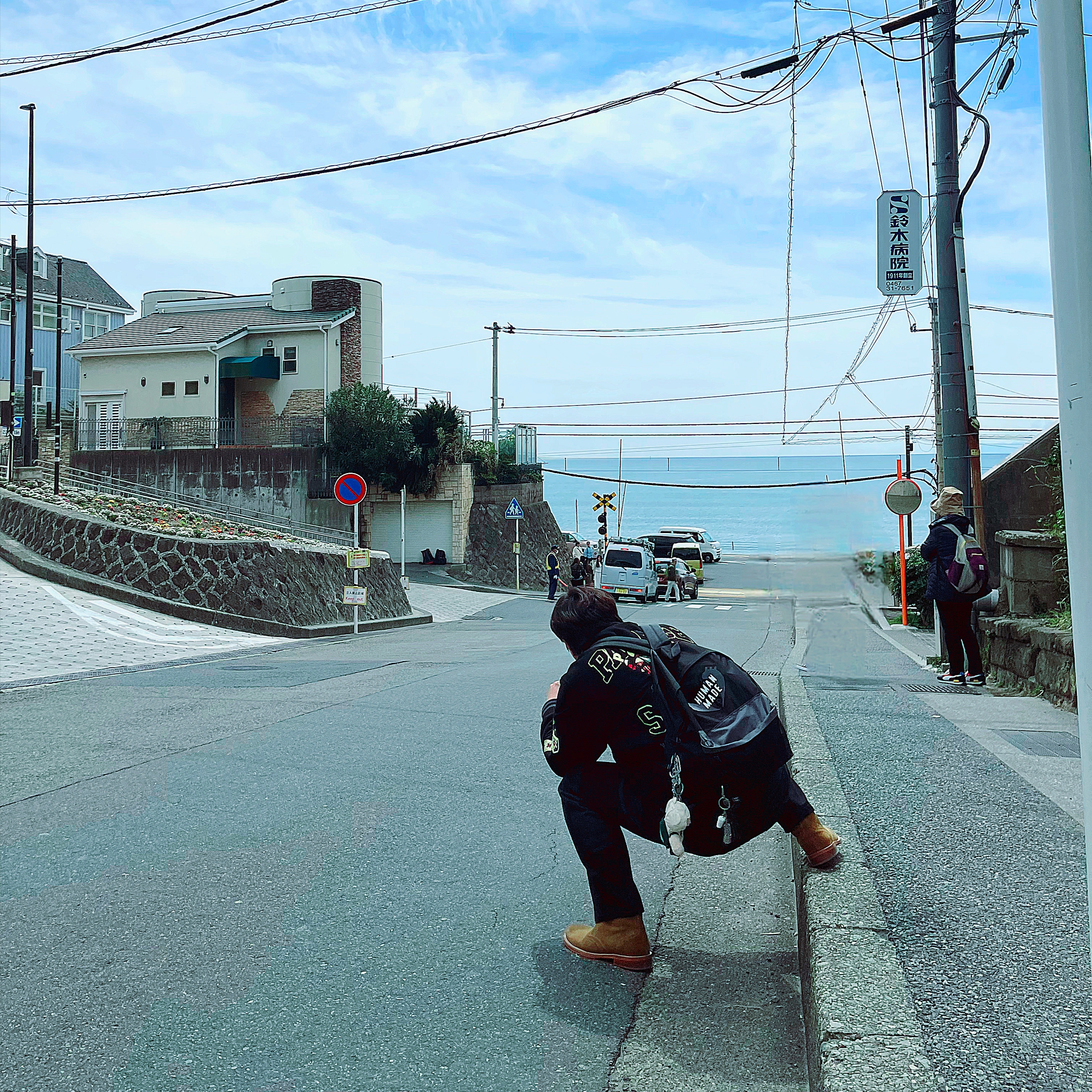 Palace Saints Varsity Jacket Black - 24SS, Starbucks x Hunter Rainy Bearista Keychain Cream 착용 스타일