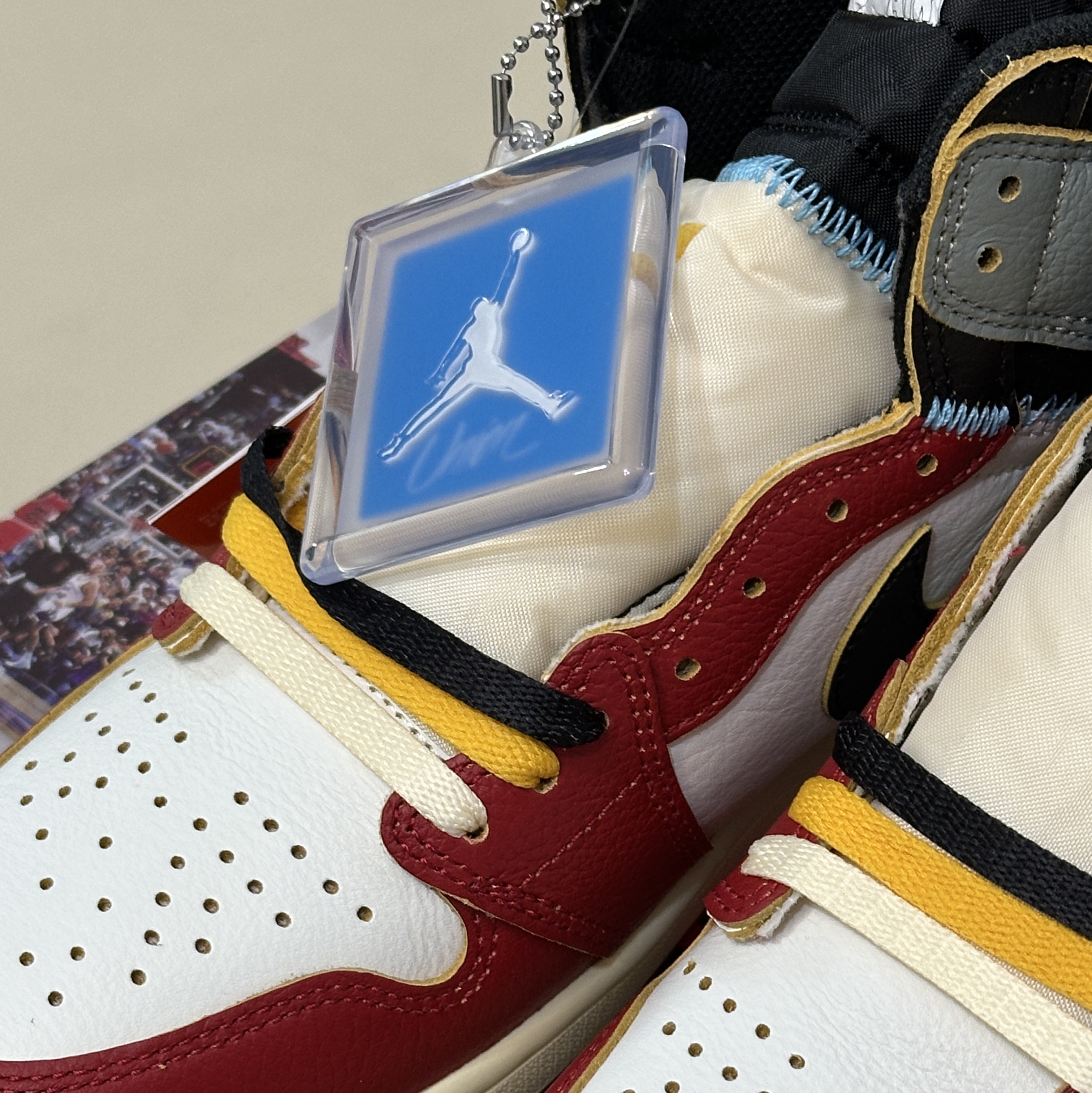Jordan 1 x Union Retro High OG Chicago Shadow 착용 스타일 - 5