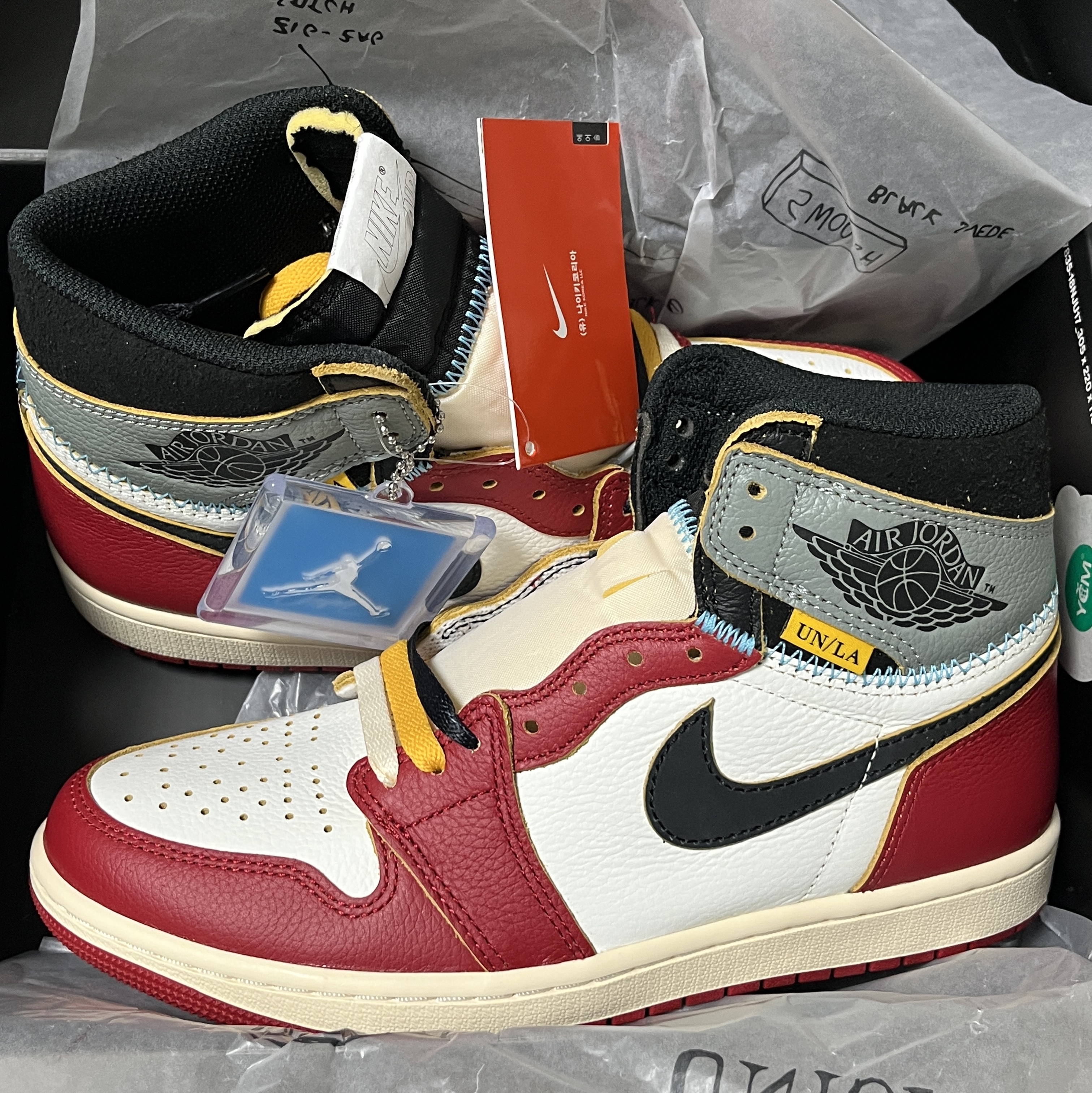 Jordan 1 x Union Retro High OG Chicago Shadow 착용 스타일 - 1