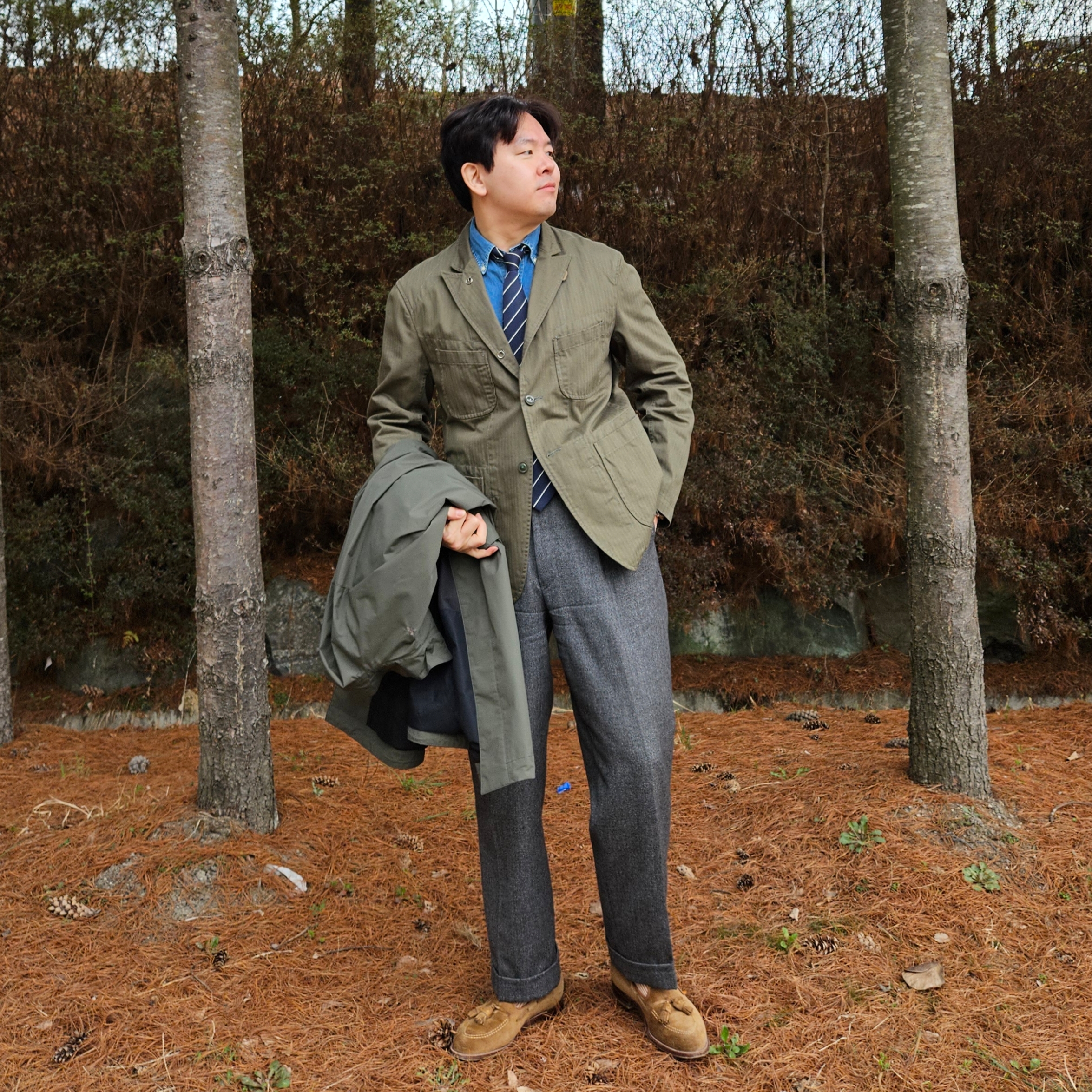 Alden 6243 Suede Unlined Flex Penny Loafer Snuff - D, Engineered Garments Ripstop Bedford Jacket Olive 착용 스타일 - 3