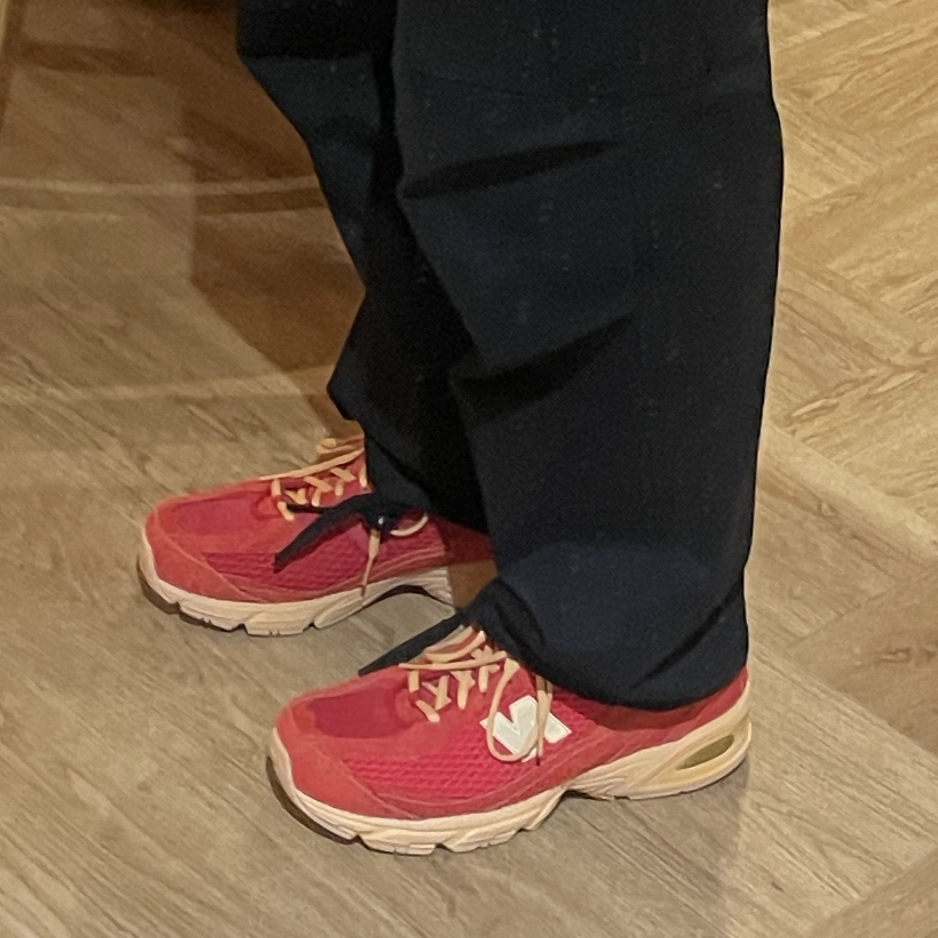 New Balance 509 Deep Red, Gentle Monster x Maison Margiela MM207 Black Gray 착용 스타일 - 2