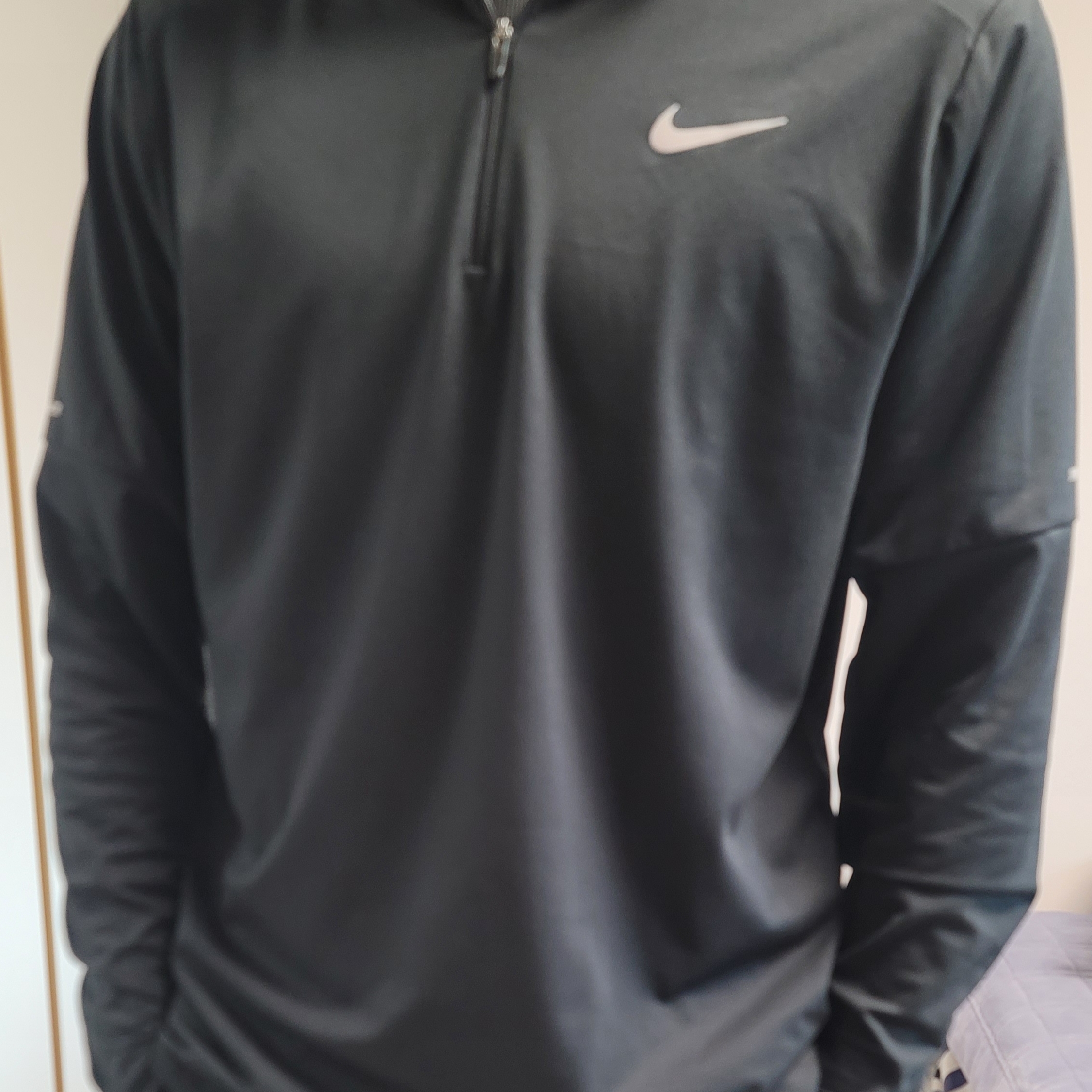 Nike Dri-Fit Element Quarter Zip Running Top Black 착용 스타일