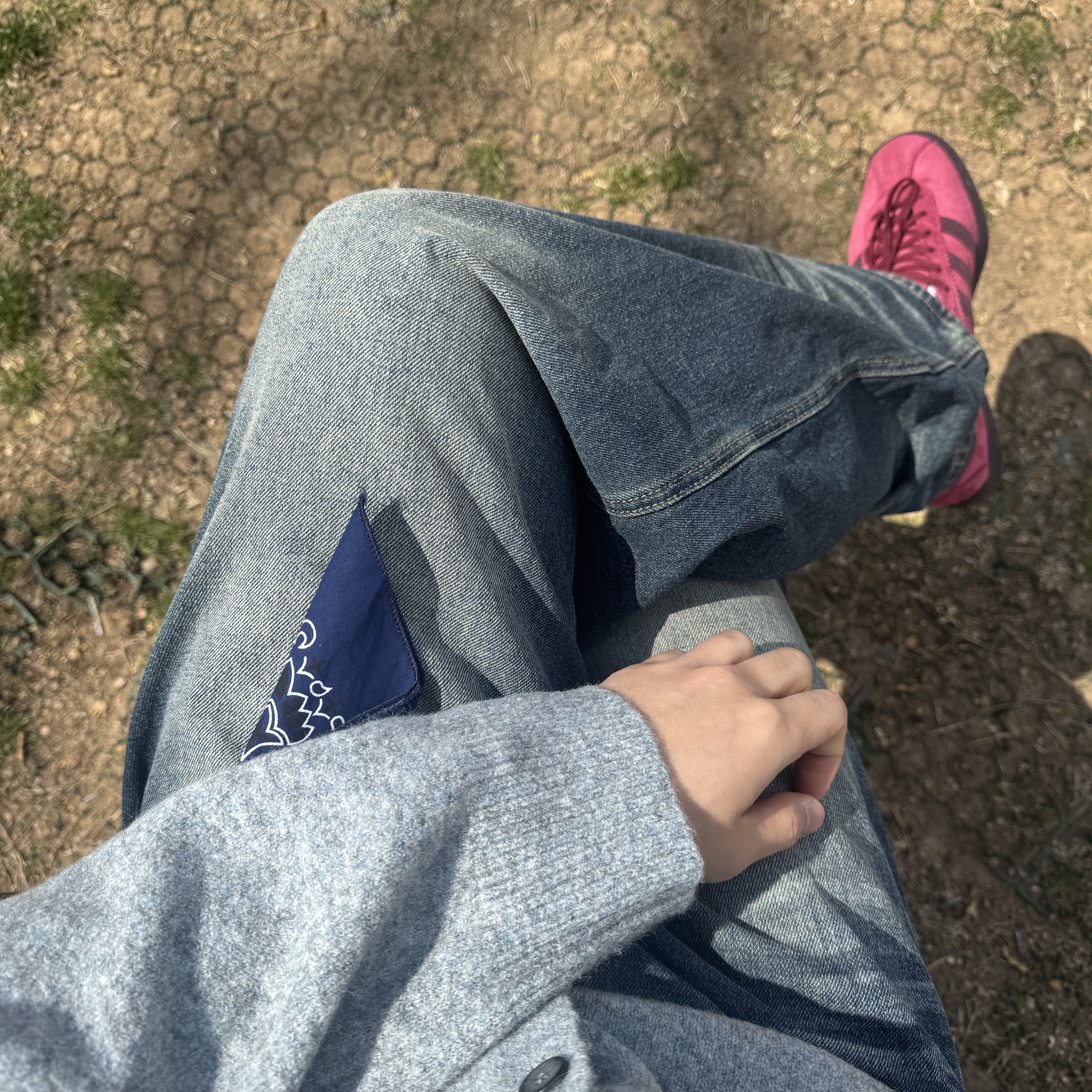 Supreme Hav-A-Hank Bandanas Multicolor (Set of 3) - 24SS, Millo Archive Crop Move Cardigan Blue Gray 착용 스타일 - 1