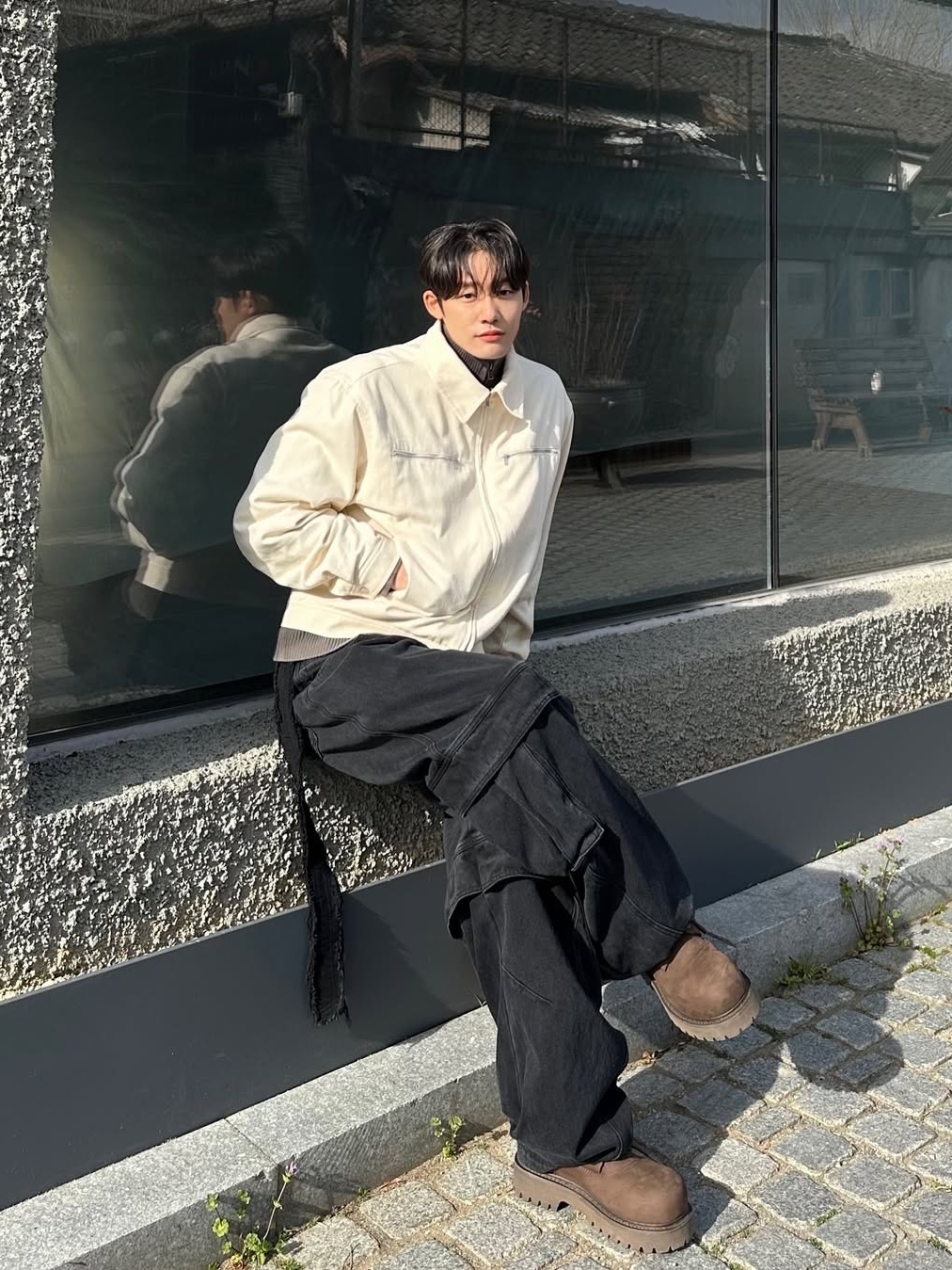 [KREAM 단독] BLR x POG Divided Curved Line Double Buckle Pants Black 착용 스타일