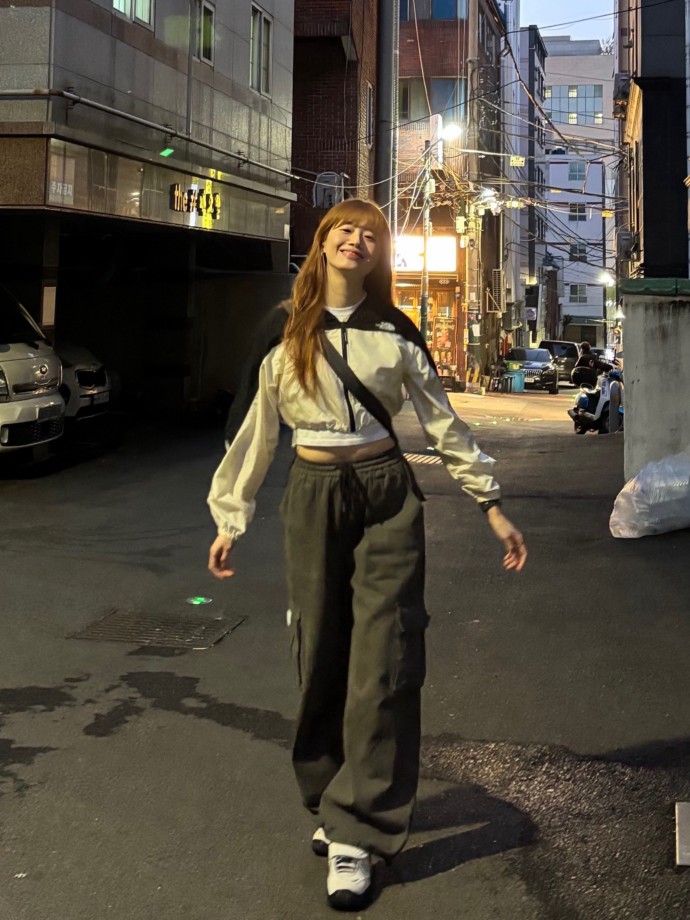 (W) The North Face White Label Martis Light Jacket Cream, Nike x Ambush Air Adjust Force SP Summit White and Black 착용 스타일 - 1