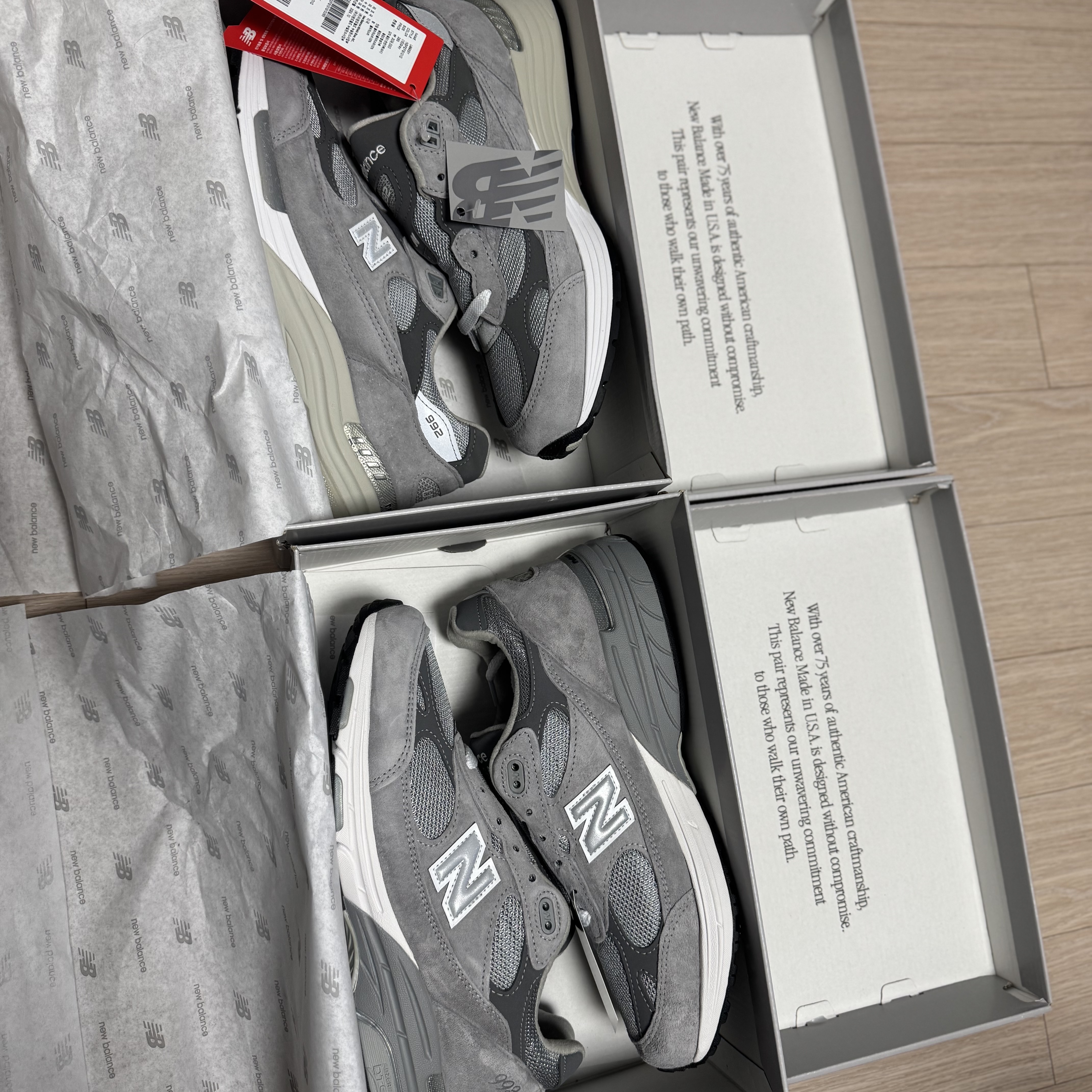 New Balance 992 Made in USA Core Grey Silver Metallic, New Balance 992 Made in USA Grey - D Standard 착용 스타일 - 4
