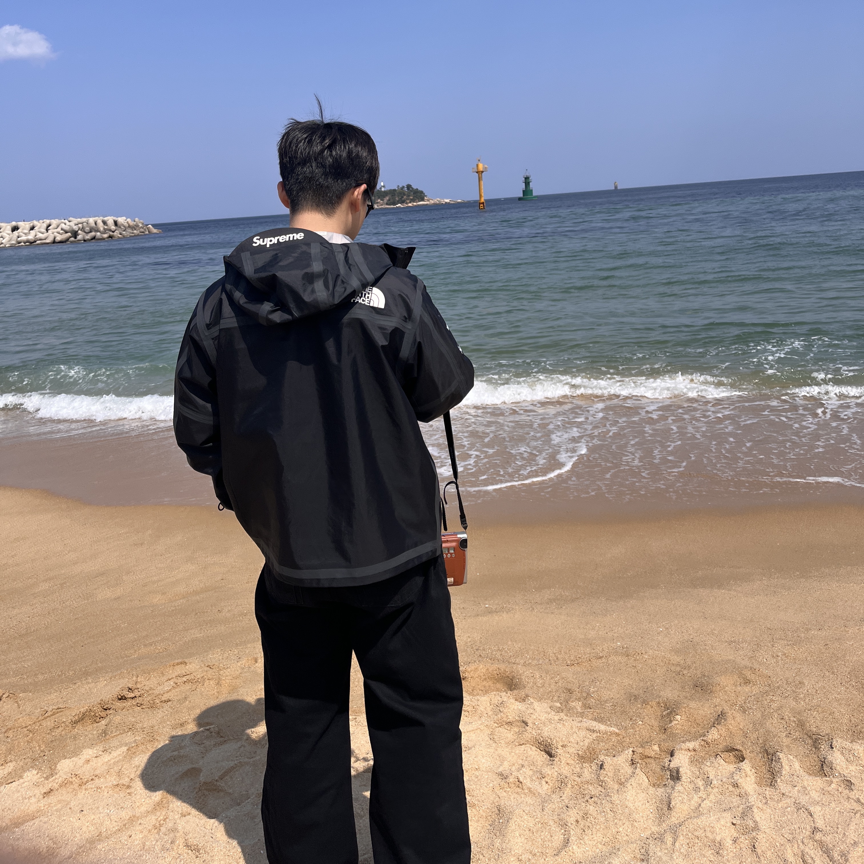 Supreme x The North Face Summit Series Outer Tape Seam Jacket Black - 21SS 착용 스타일