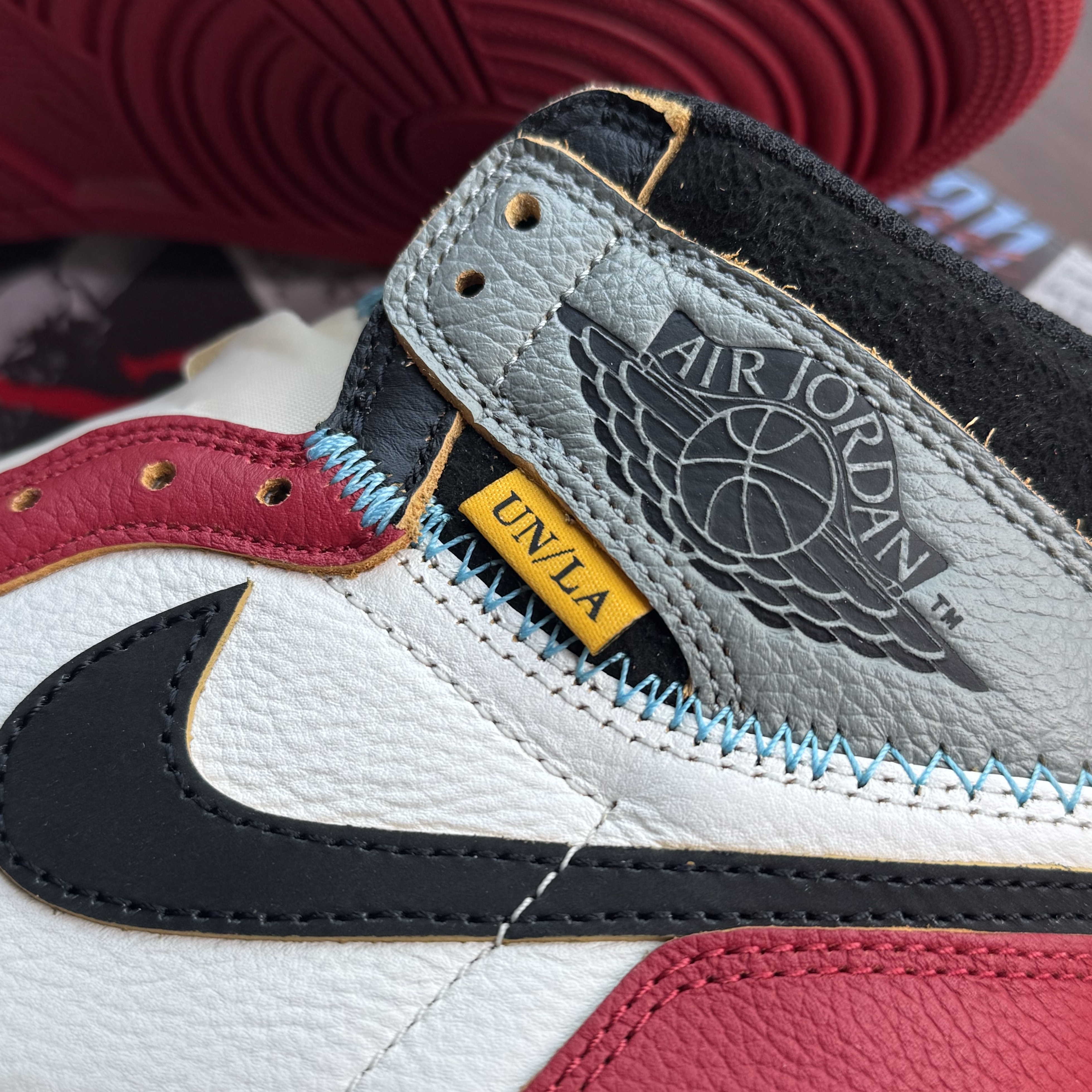 Jordan 1 x Union Retro High OG Chicago Shadow 착용 스타일 - 3