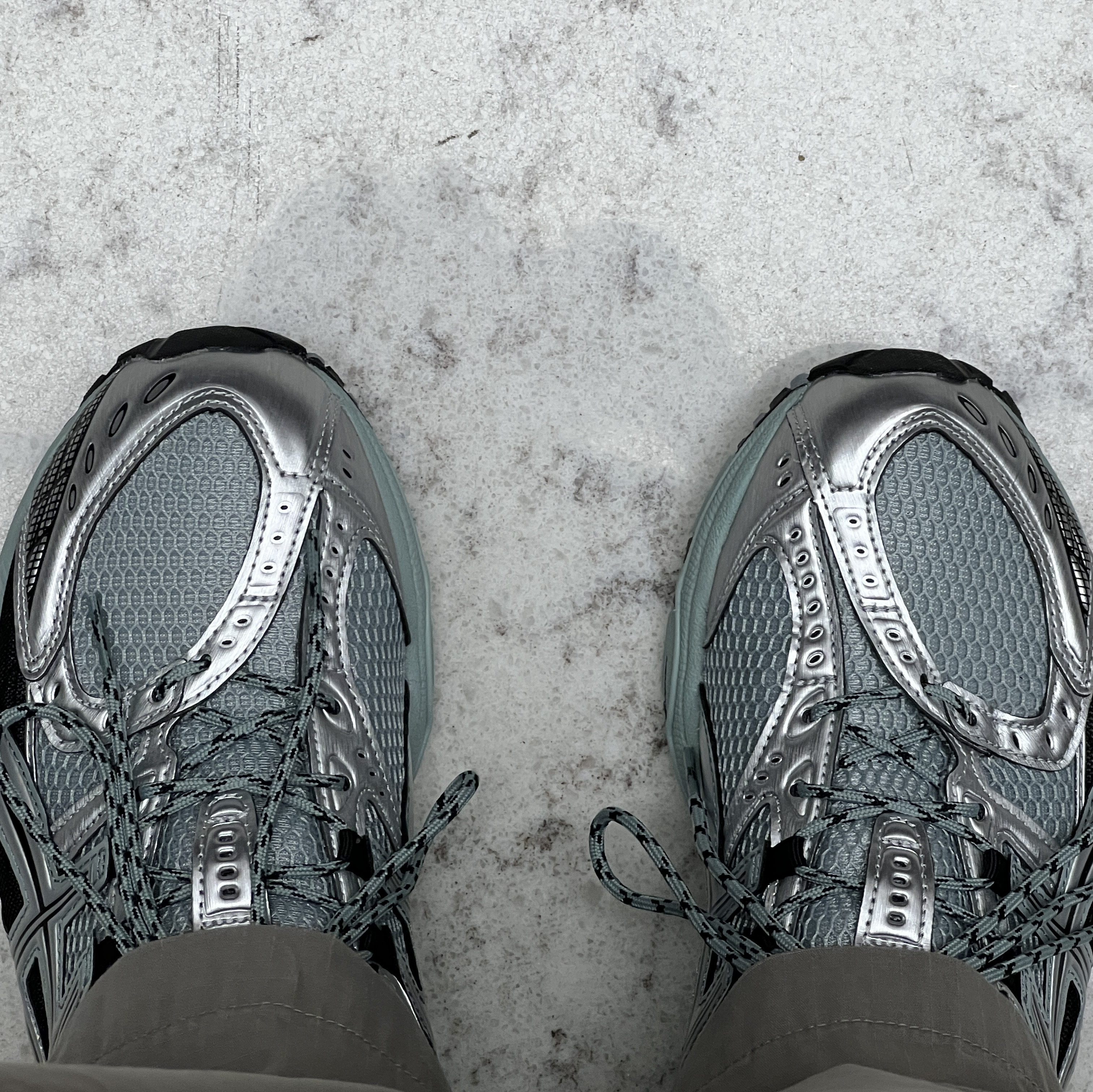 Asics Gel-Nimbus 10.1 Ocean Haze Pure Silver 착용 스타일