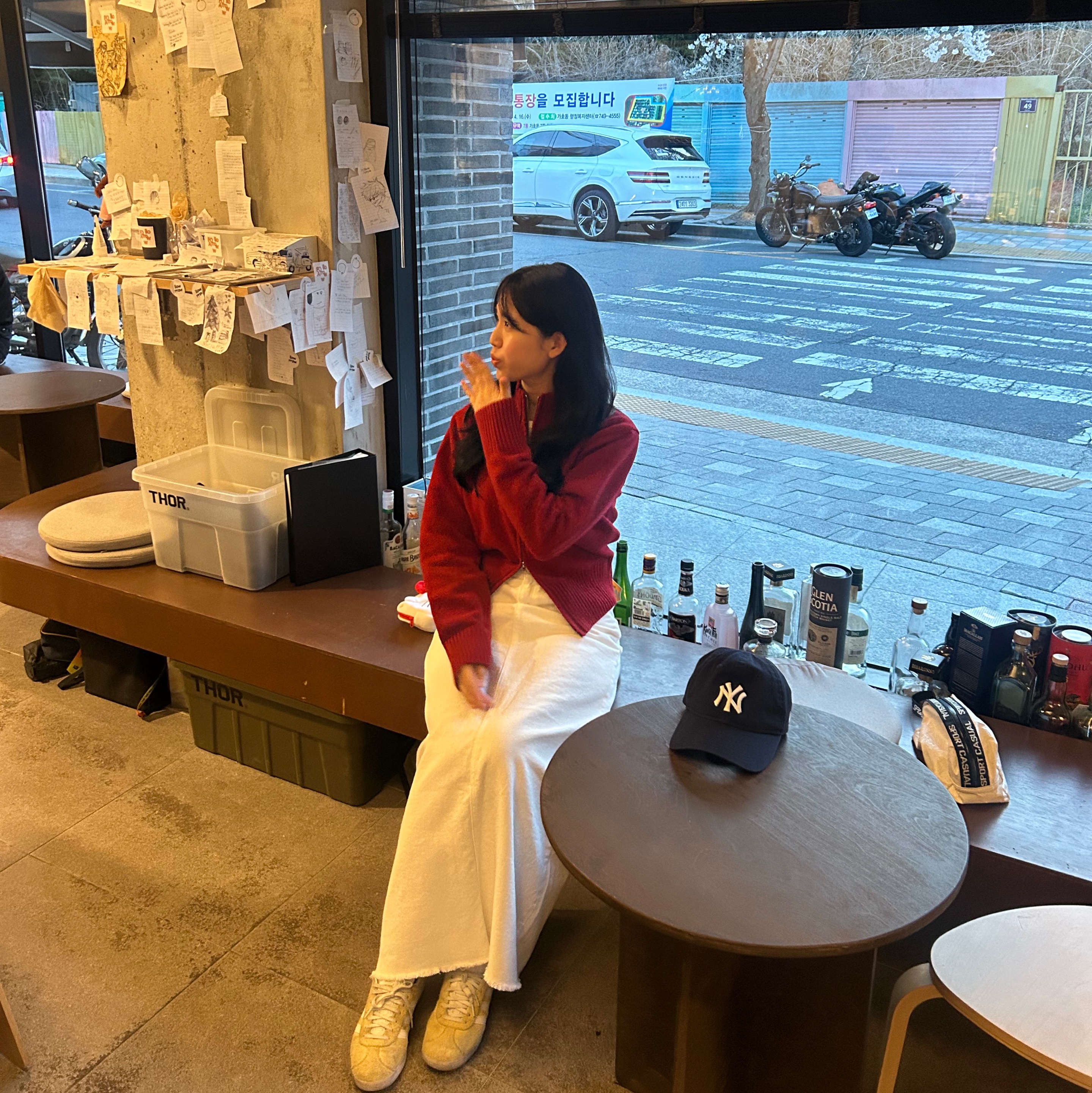 Adidas Gazelle Almost Yellow, Heritage Floss Nylon Ripstop Washer Sports Pouch Grey 착용 스타일 - 2