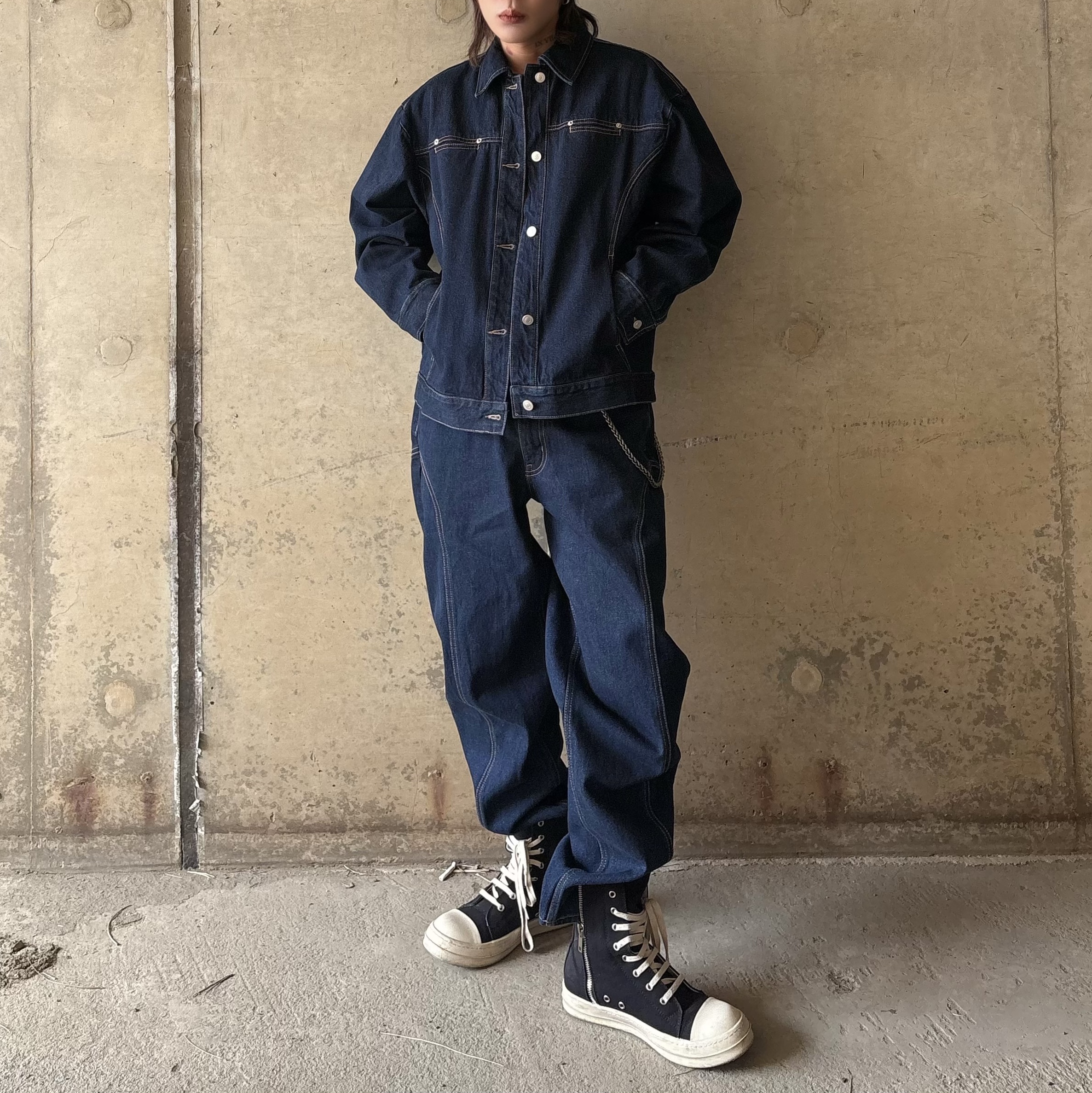 Rick Owens Drkshdw Calf Leather Penta Sneakers Black Milk White, Stussy SS Link Cowboy Belt Black 착용 스타일 - 2