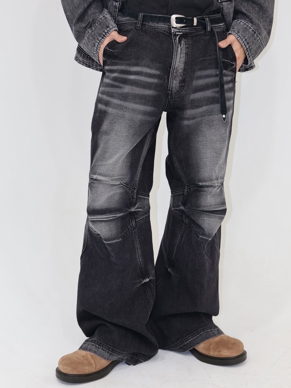 BLR Double Yoke Biker Washing Denim Pants Black (RENEW.) 착용 스타일 - 1