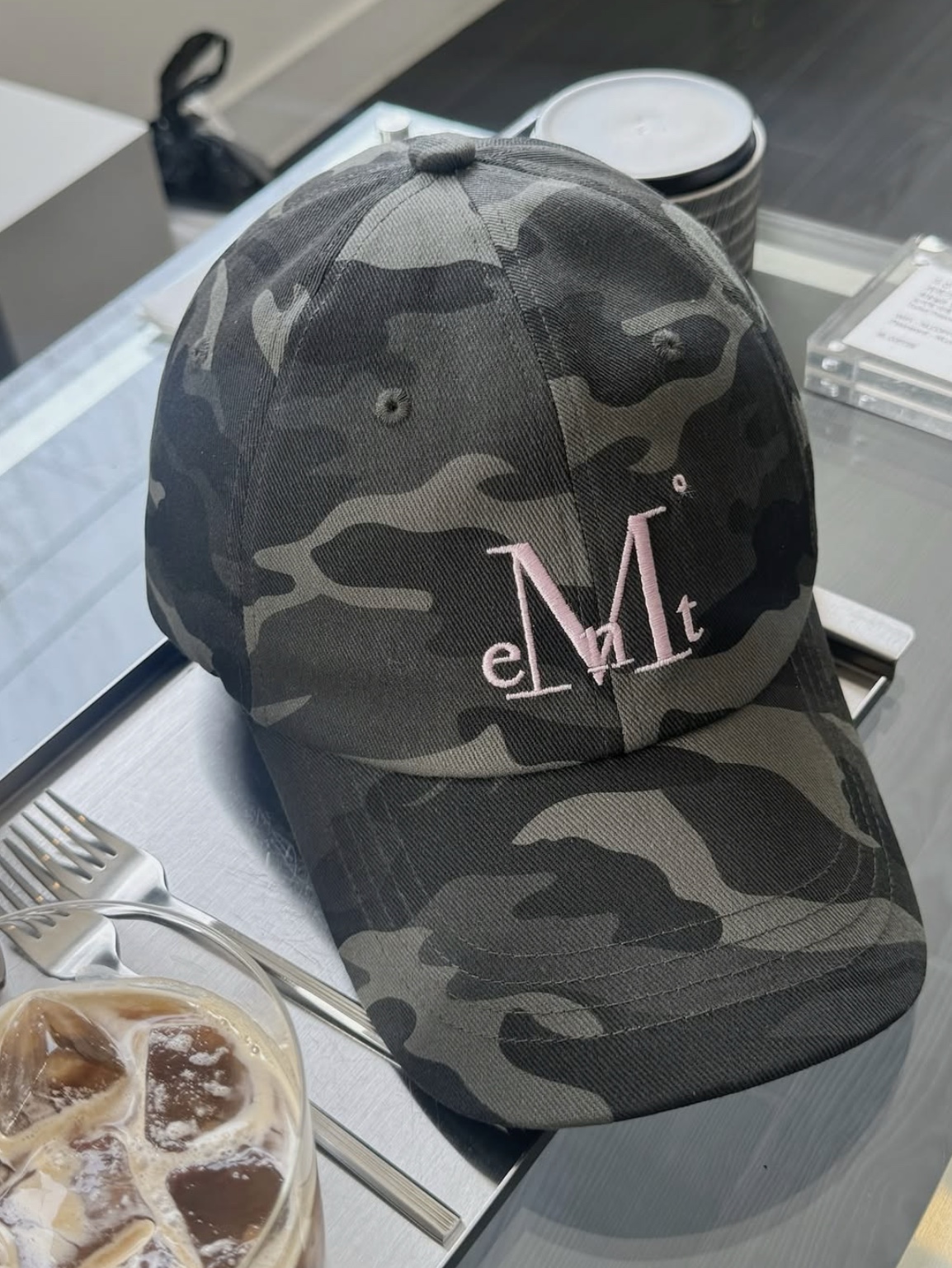 Mucent Signature Camo Ballcap Khaki-Baby Pink 착용 스타일 - 6