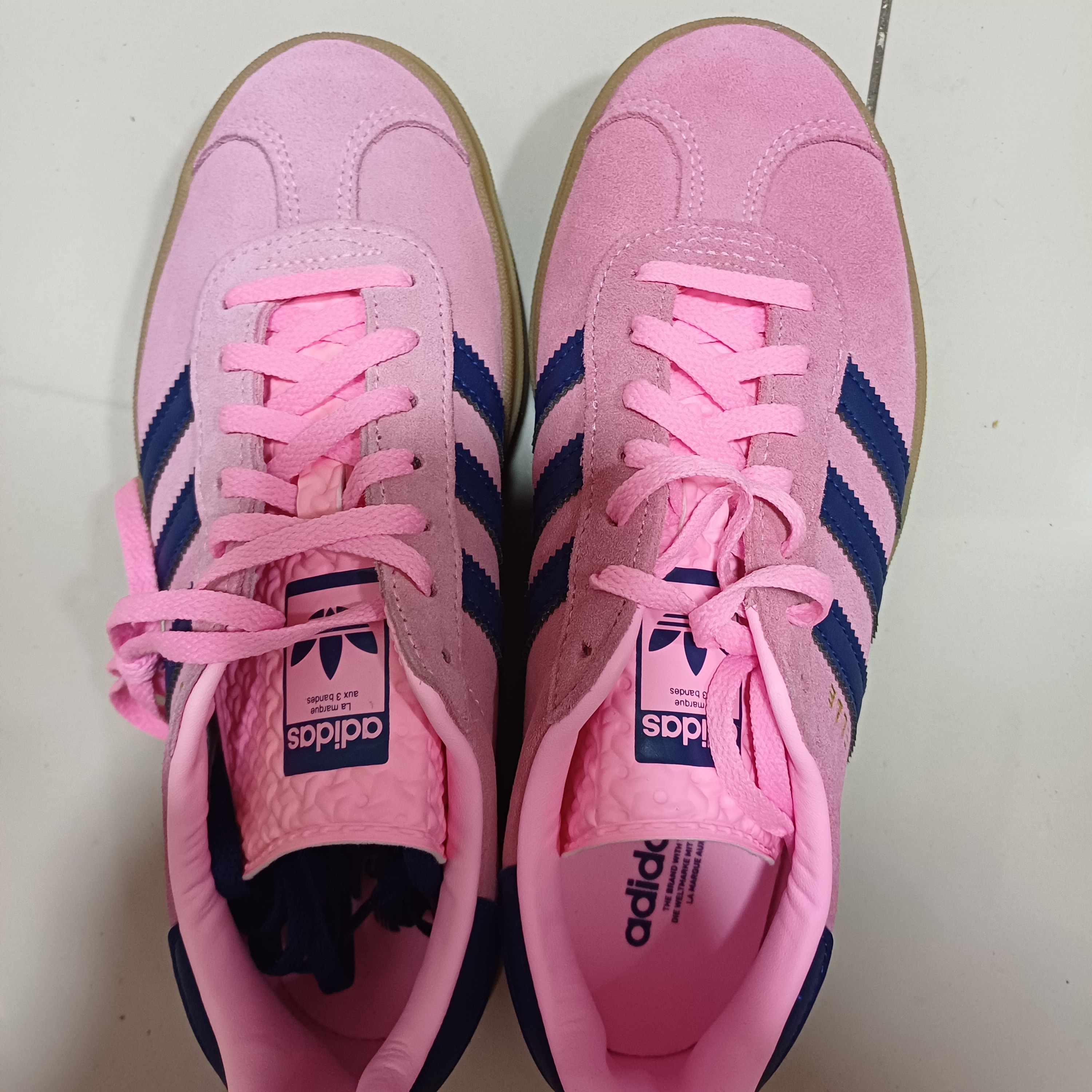 (W) Adidas Gazelle Bold Pink Glow Victory Blue 착용 스타일