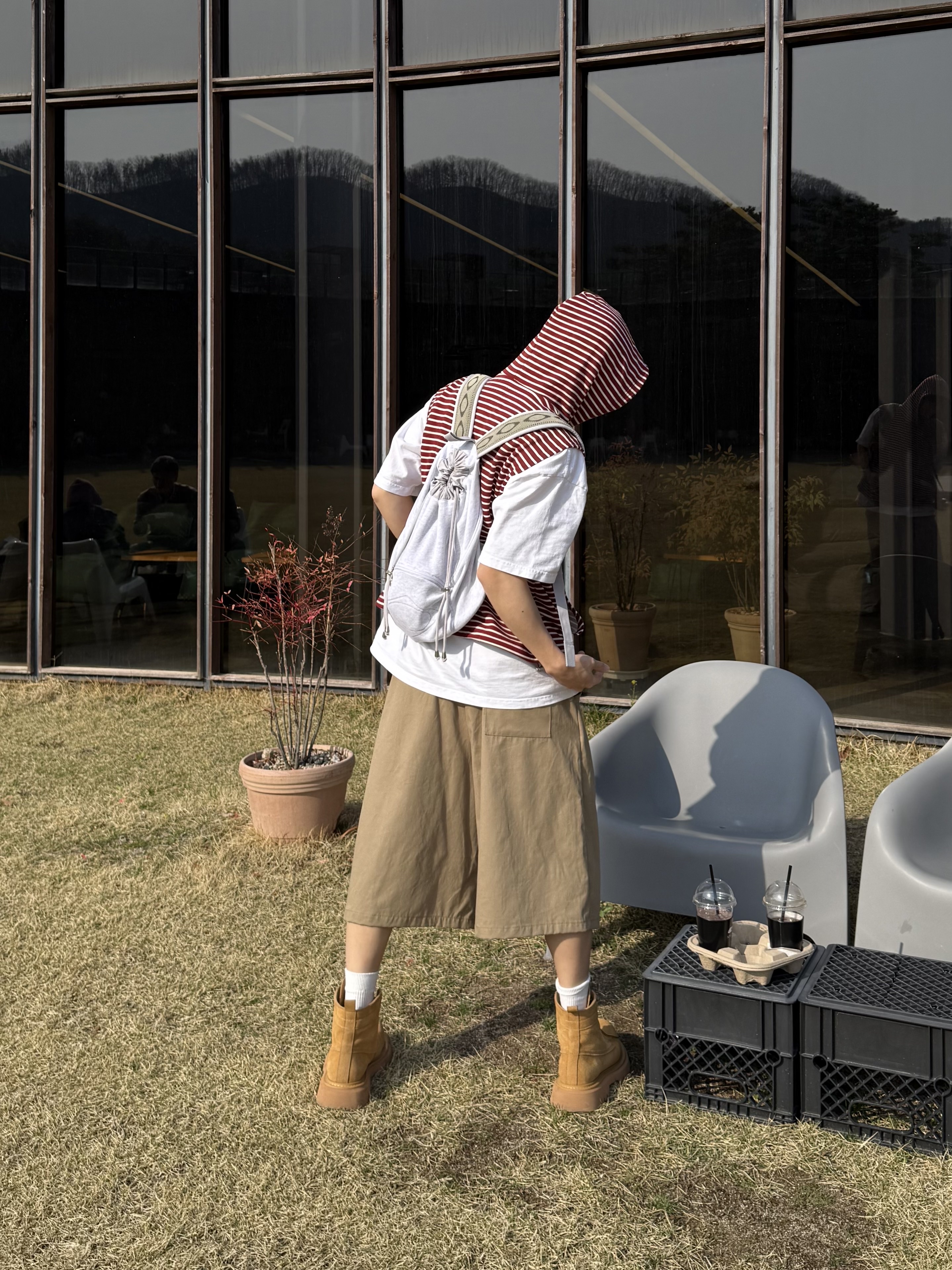 Mischief Drawstring Duffle Bag Light Melange Grey 착용 스타일 - 1