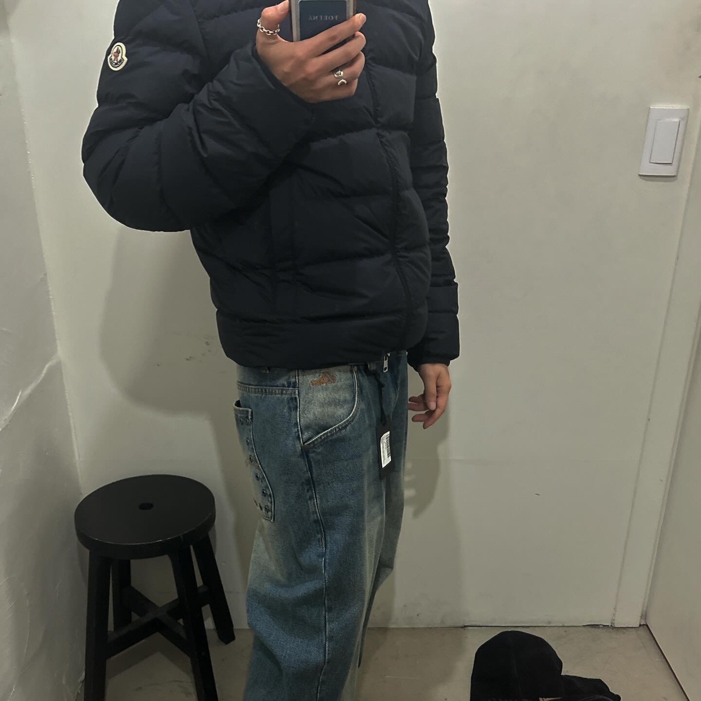 Moncler Baudinet Short Down Jacket Night Blue - 24FW 착용 스타일