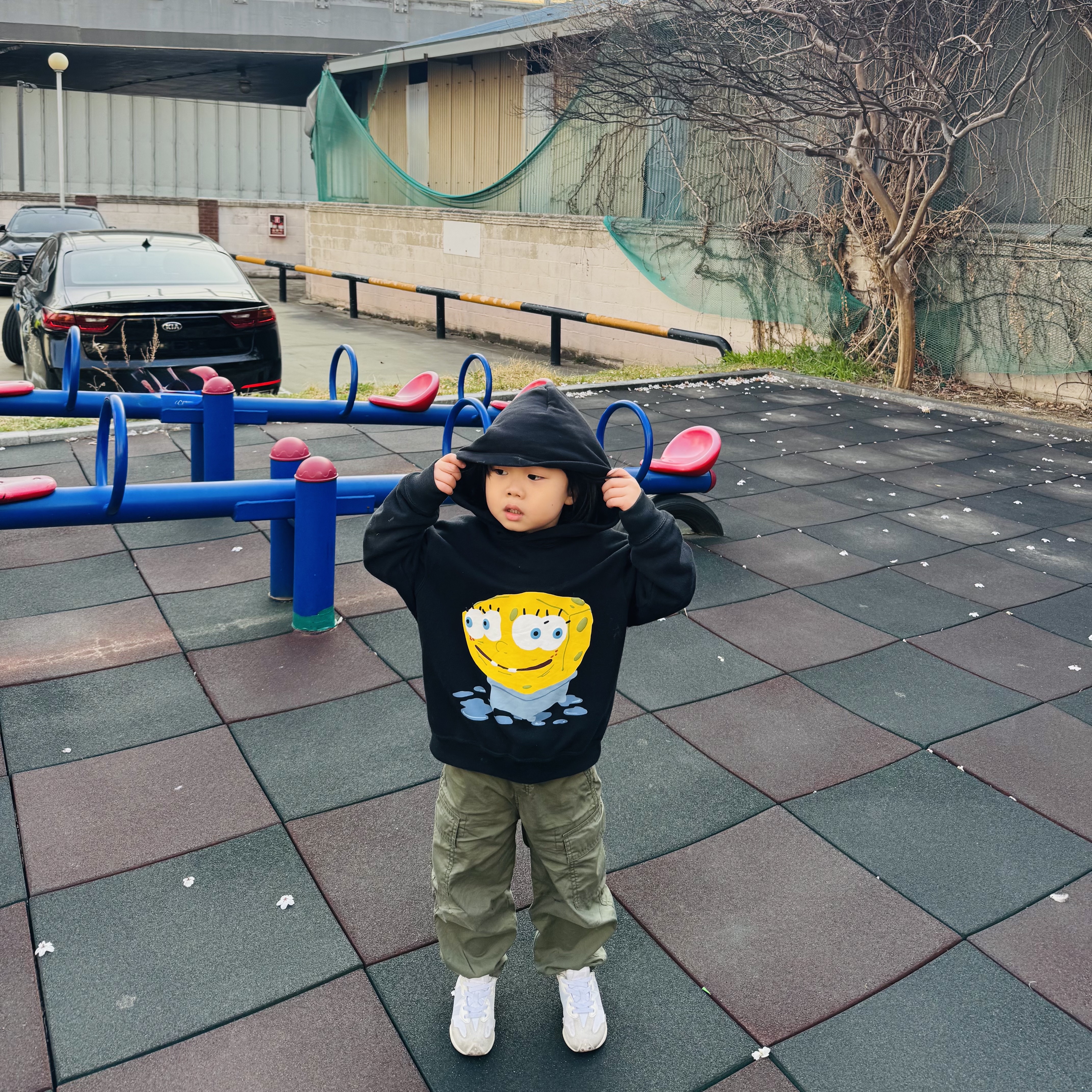 (TD) New Balance 327 Moonbeam - W Wide, (Kids) Uniqlo UT x CPFM x SpongeBob Sweat Pull Parka B Black - KR 착용 스타일 - 1