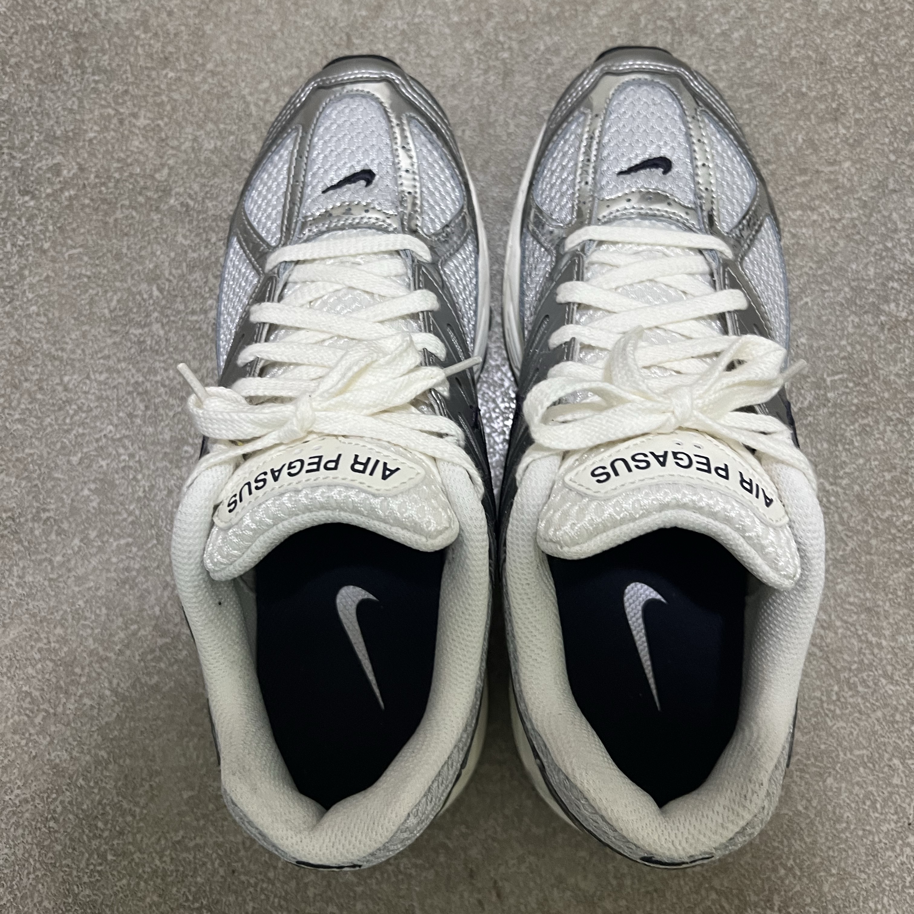 (W) Nike Air Pegasus 2K5 Photon Dust Chrome 착용 스타일 - 2