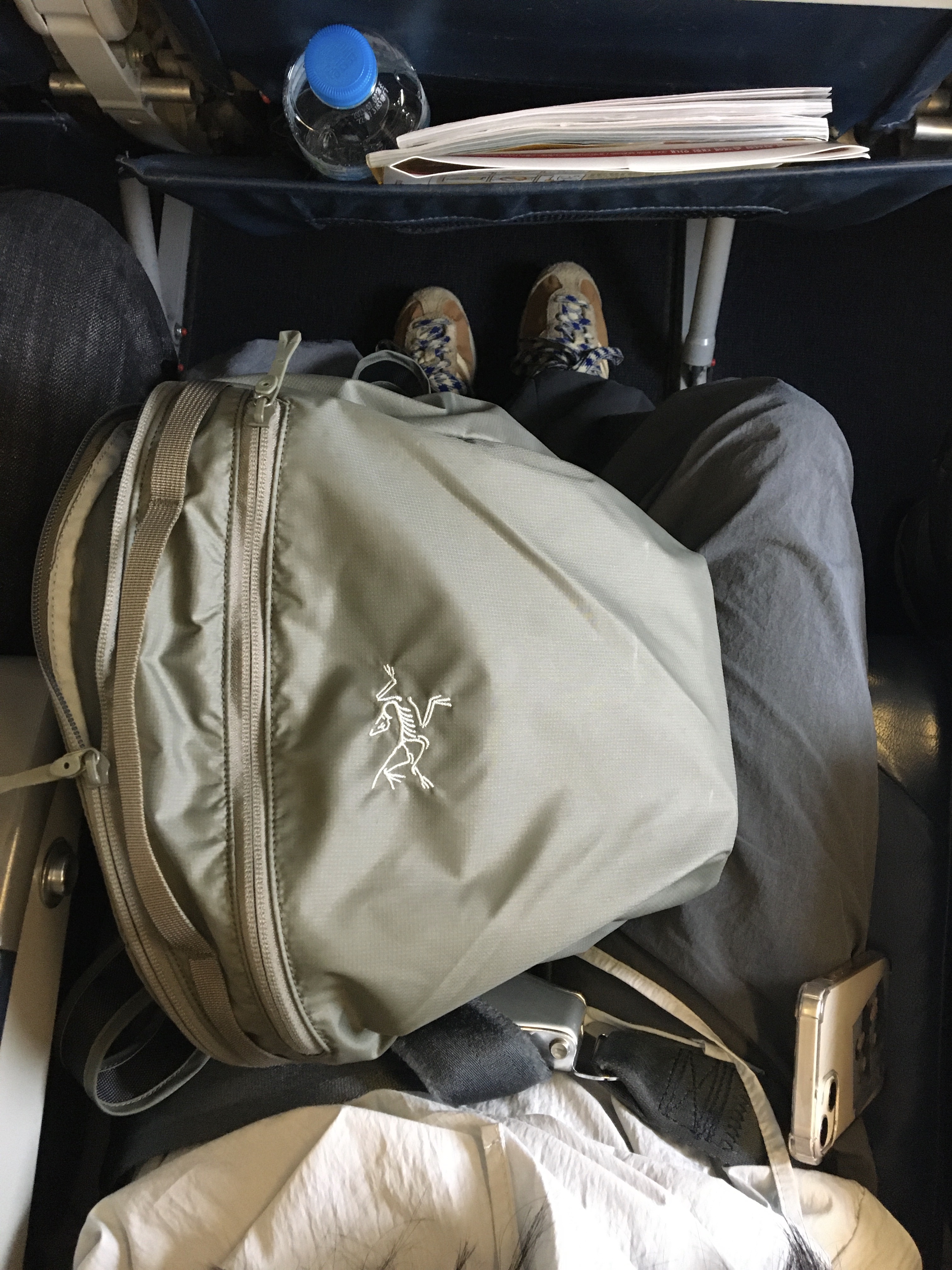 Arc'teryx Heliad 15 Backpack Forage, Supreme World Famous Jacquard Track Jacket Black - 22FW 착용 스타일 - 4