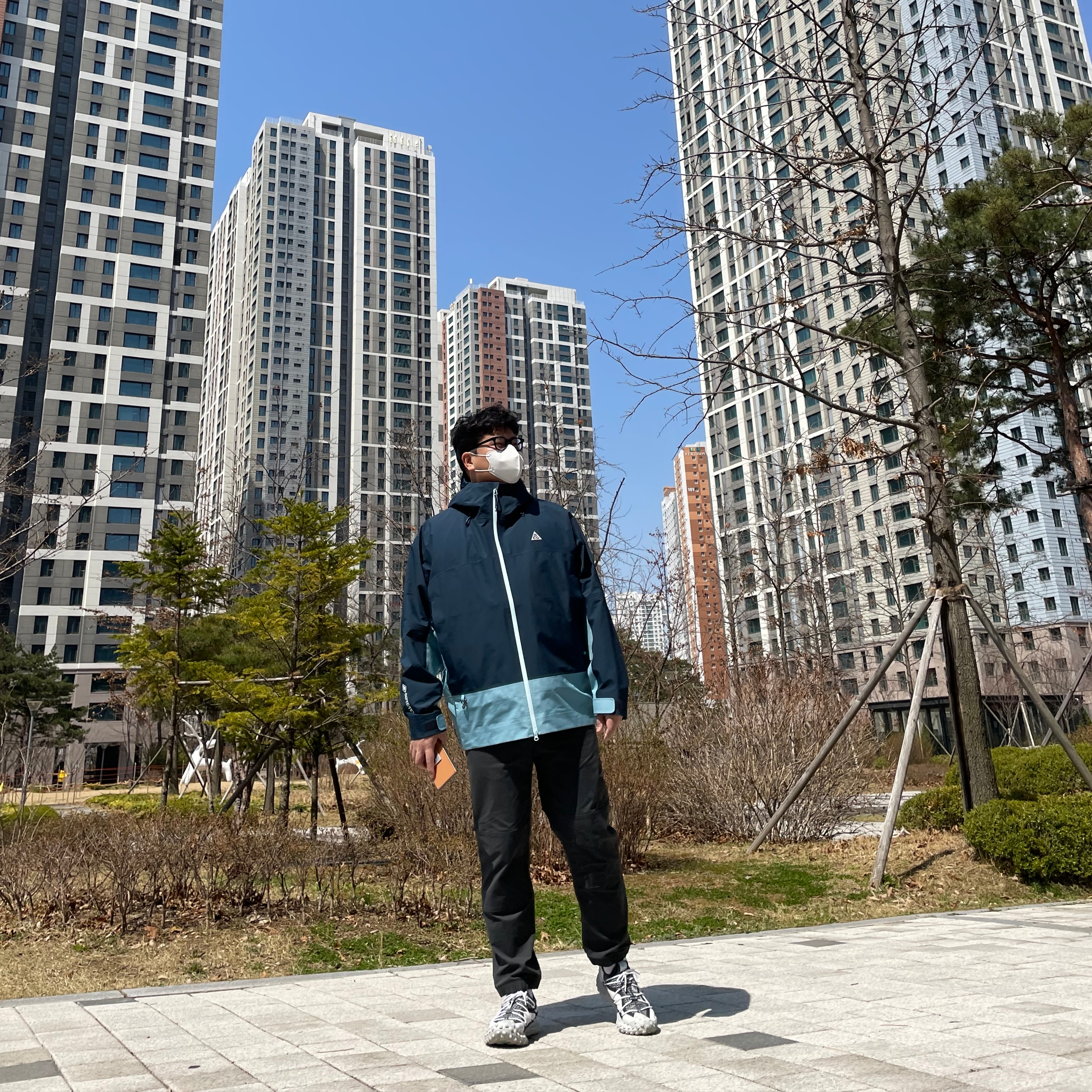 Nike ACG Primaloft Skull Peak Reversible Vest Black Dark Raisin - US/EU 착용 스타일 - 2