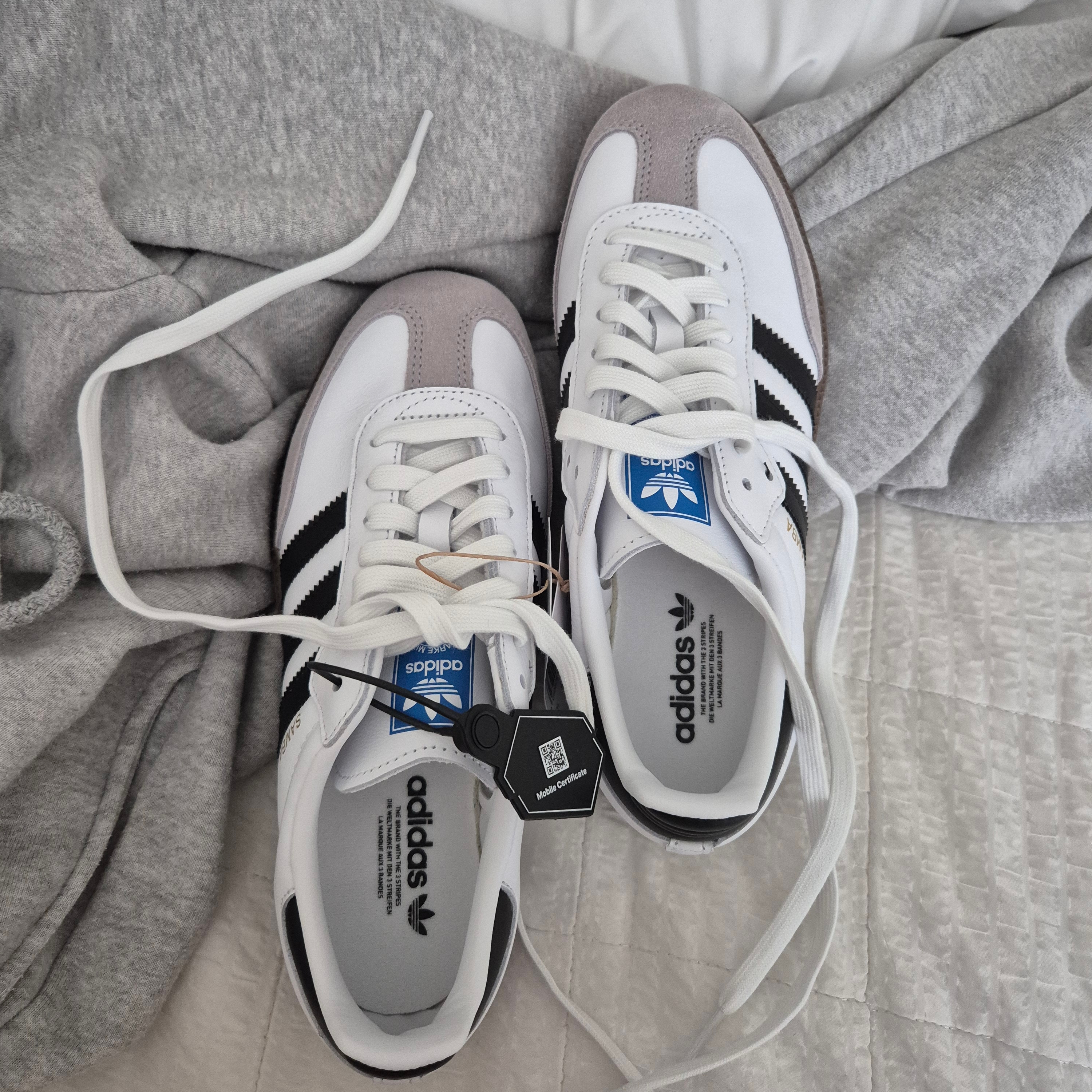 Adidas Samba OG Cloud White 착용 스타일