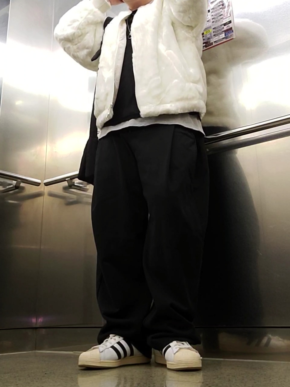 Deus Ex Machina Seoul College Long Sleeve T-Shirt Grey Marle, Suade Two Tuck Long Pants Black 착용 스타일 - 4