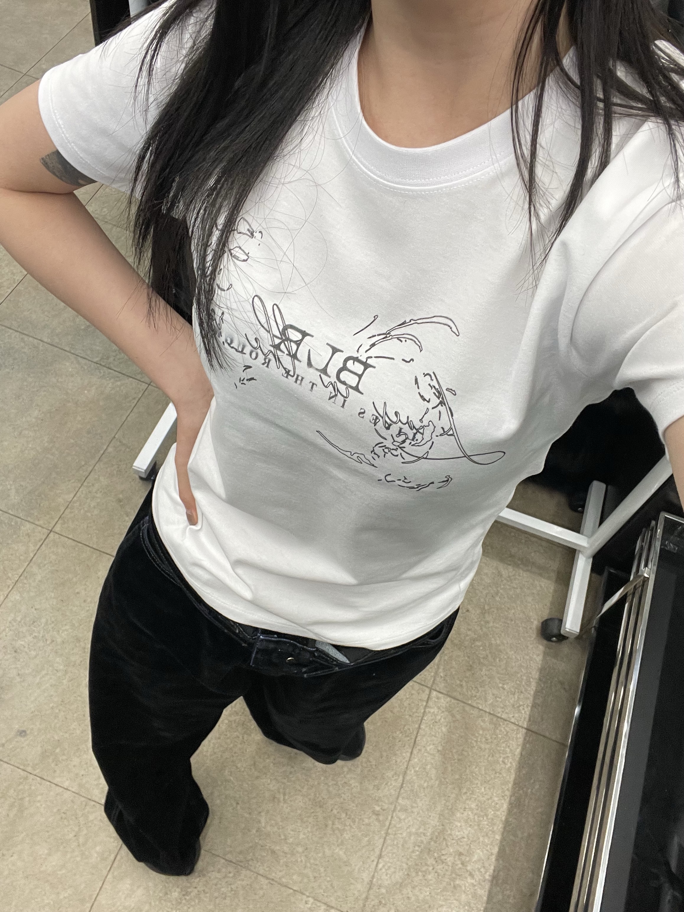 BLR Velvet Denim Side Line Pants, BLR 2D Bluer Graphic T-Shrit White 착용 스타일