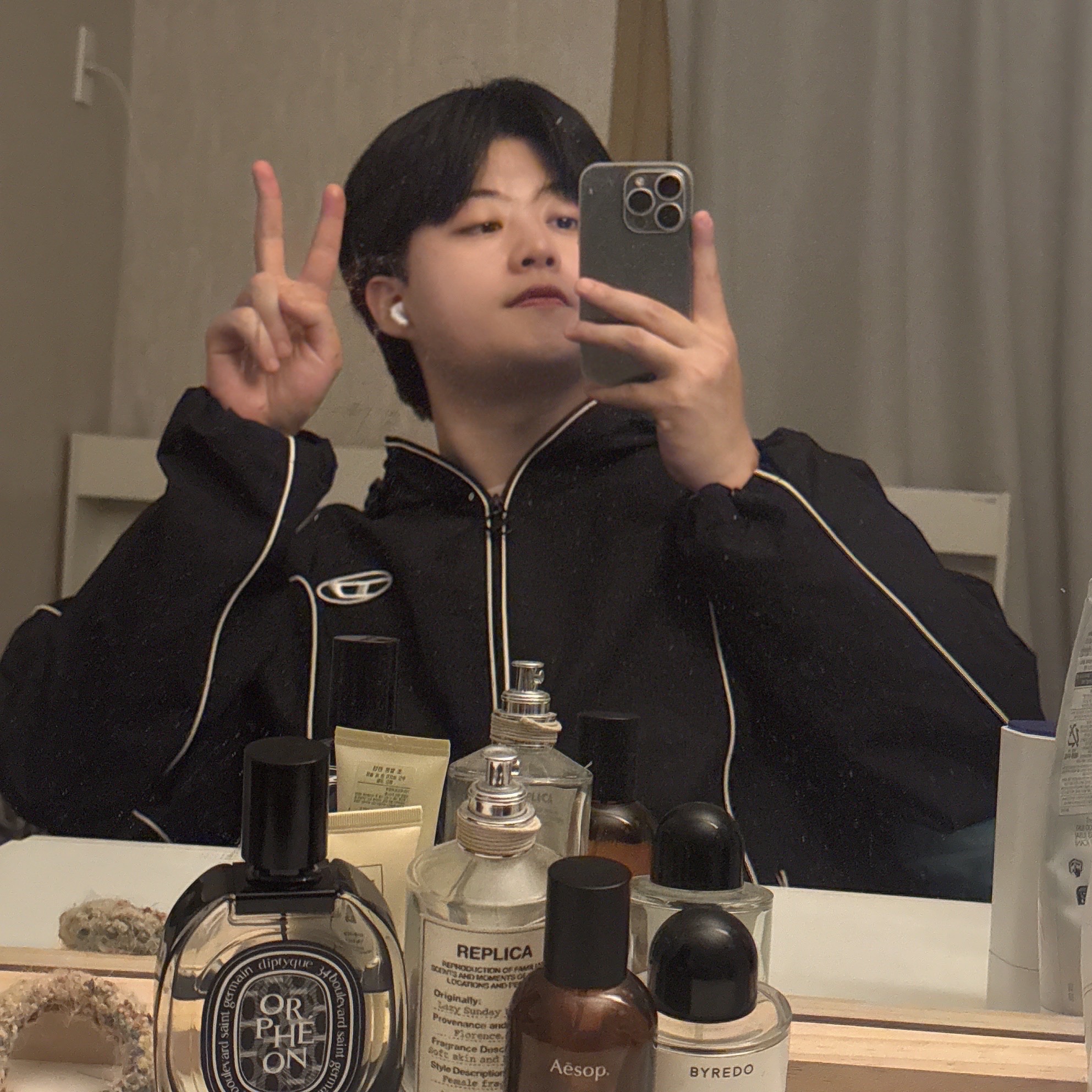 딥티크 오르페옹 오 드 퍼퓸 75ml, 디젤 J-하이브스 콘트라스트 파이핑 윈드브레이커 블랙 착용 스타일