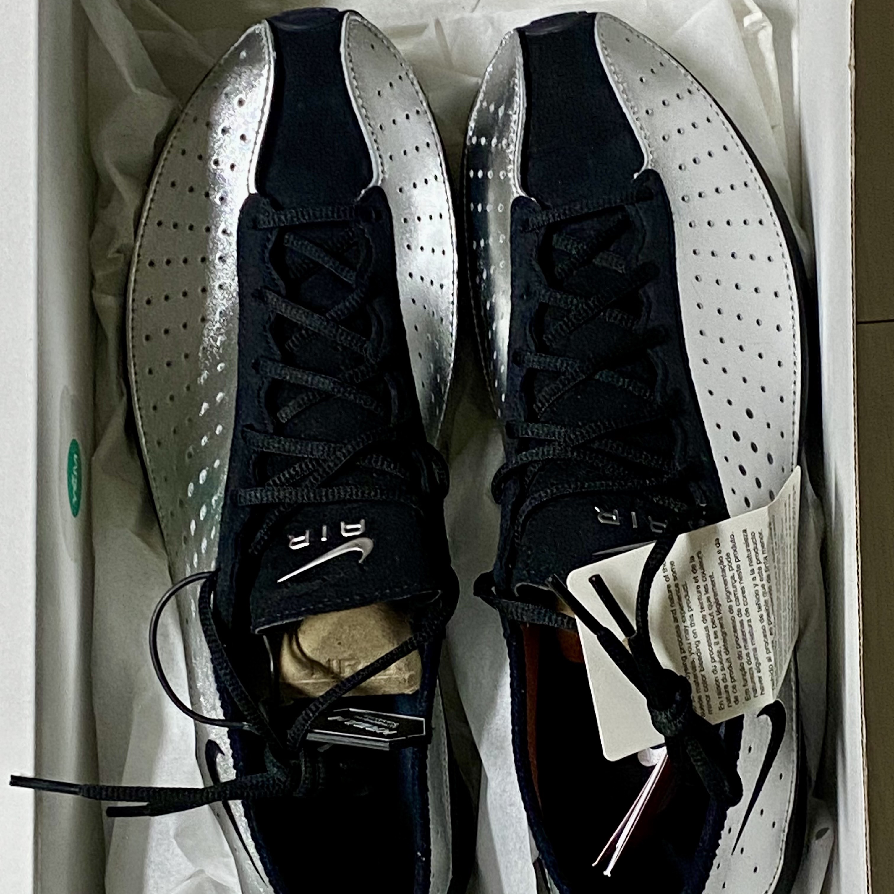 (W) Nike Air Superfly Metallic Silver and Black 착용 스타일 - 1