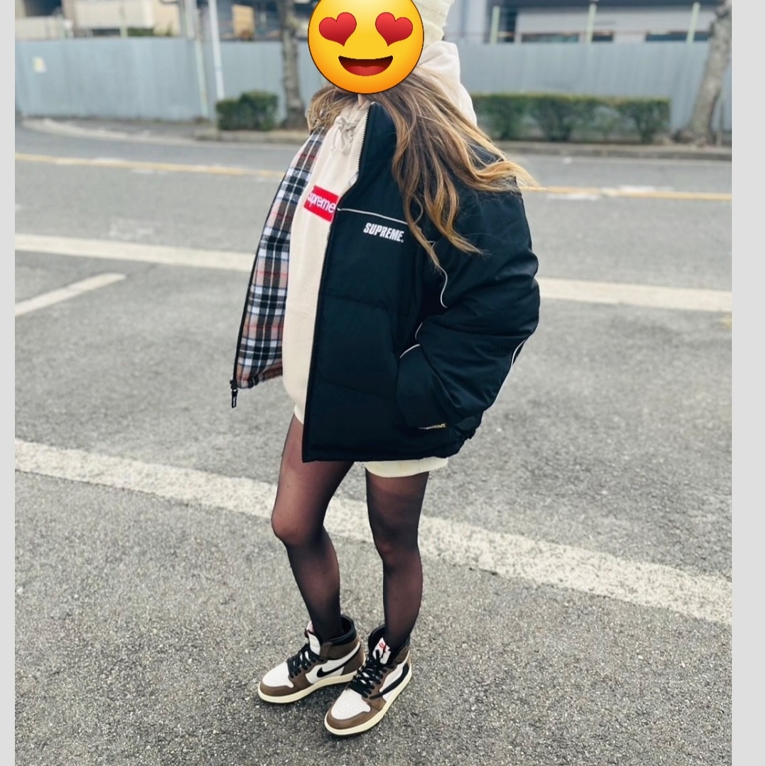 Supreme Box Logo Hooded Sweatshirt Stone - 24FW 착용 스타일 - 2
