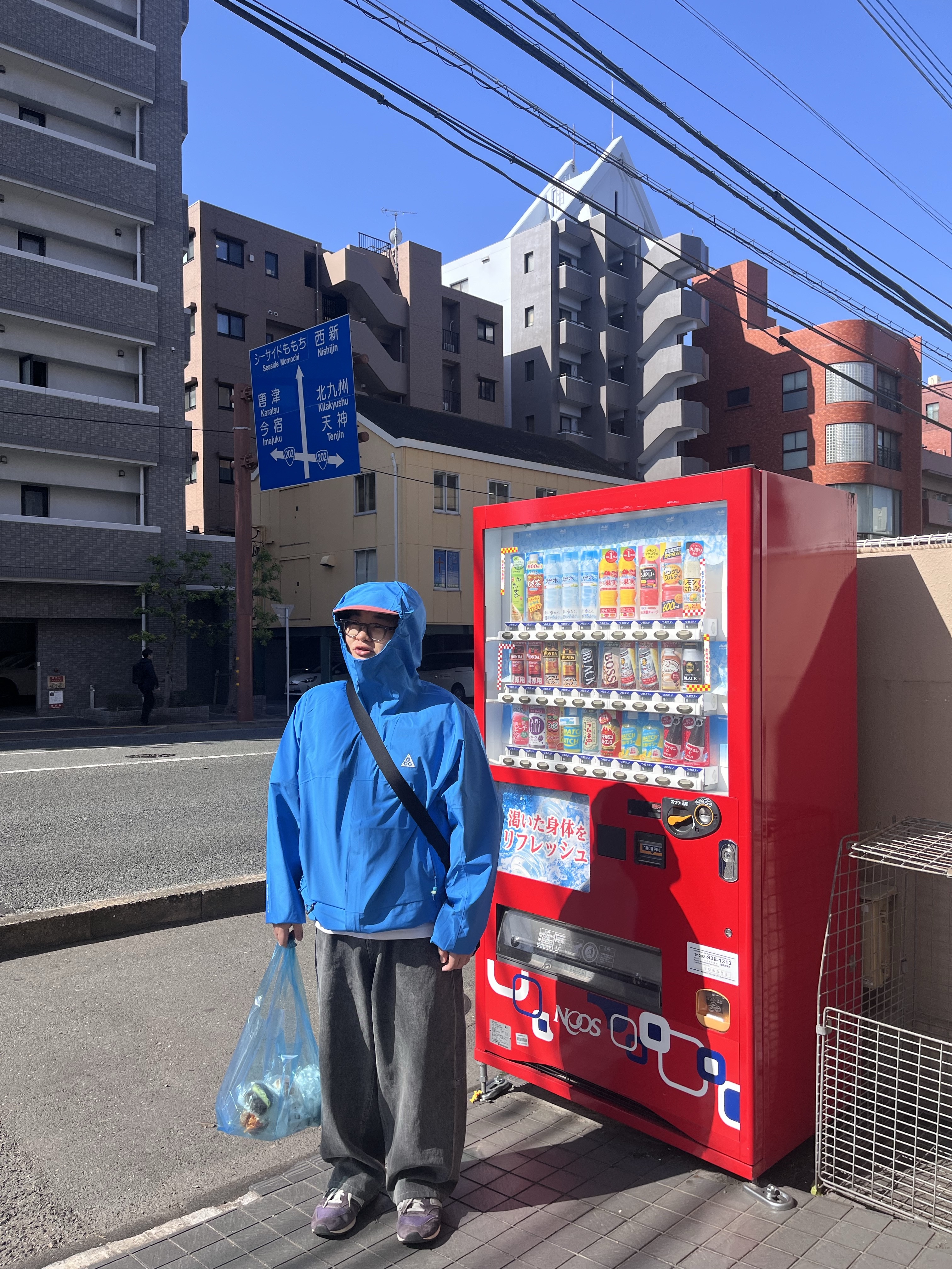 Nike ACG Storm-Fit ADV Cascade Rains Full Zip Jacket Light Photo Blue Summit White - Asia, Montbell Pocketable Light Shoulder Bag Medium Black 착용 스타일 - 2