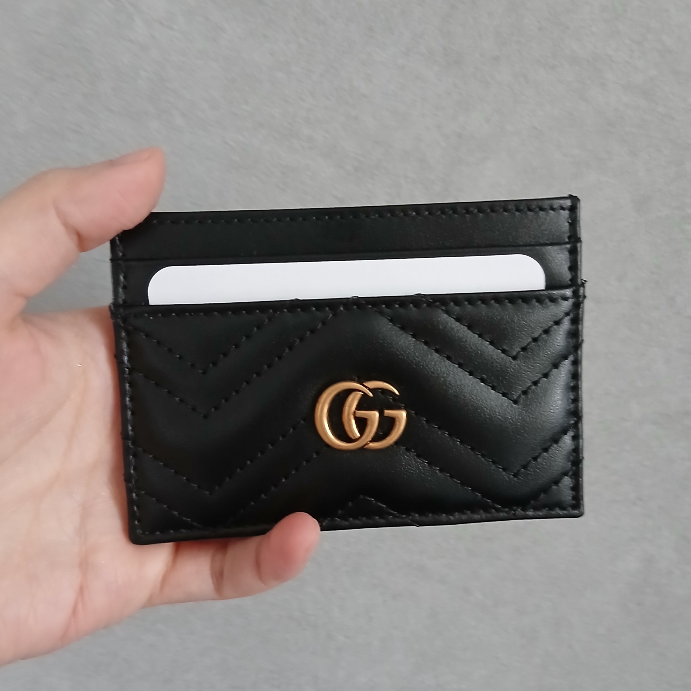 Gucci GG Marmont Card Case Black 착용 스타일 - 2
