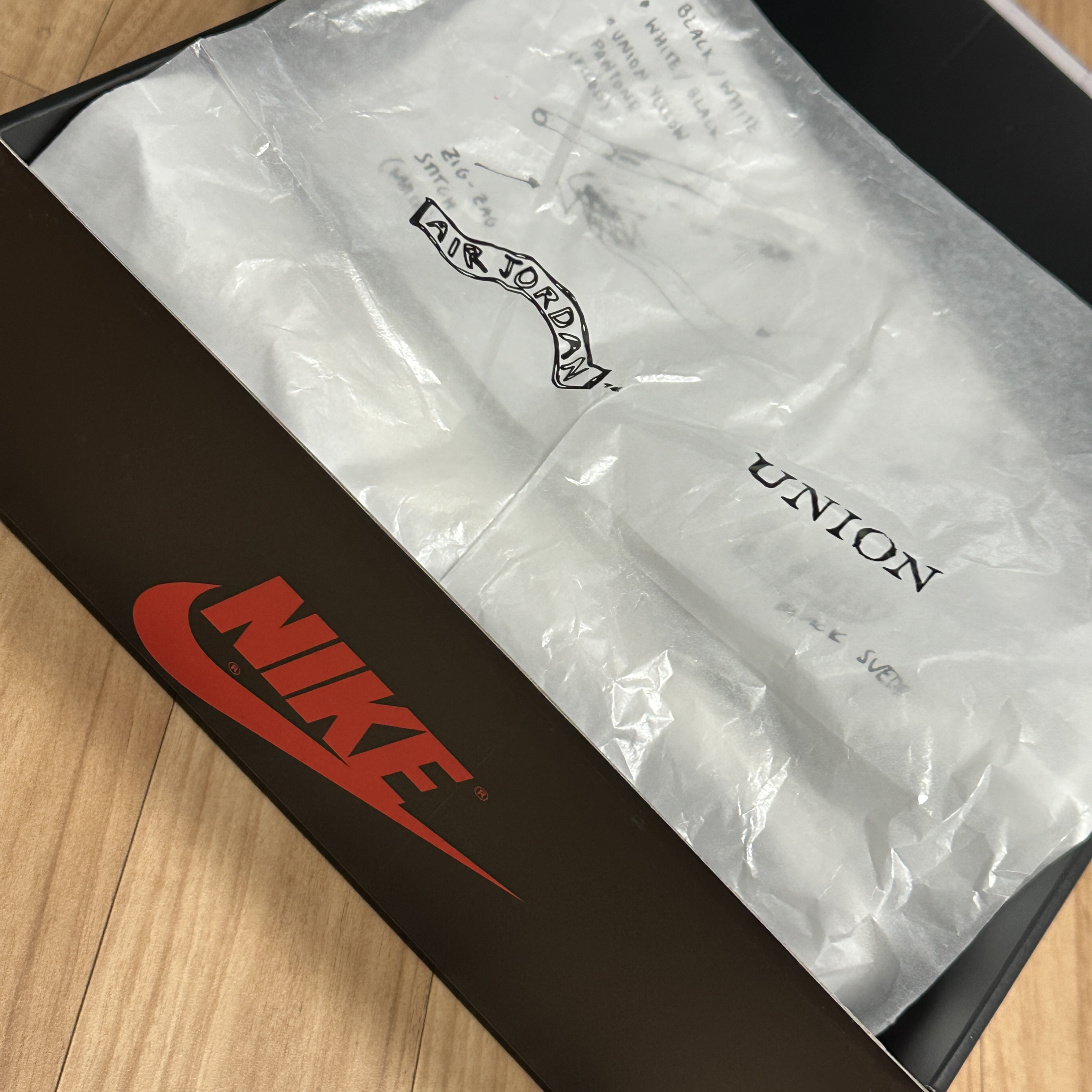 Jordan 1 x Union Retro High OG Chicago Shadow 착용 스타일 - 2
