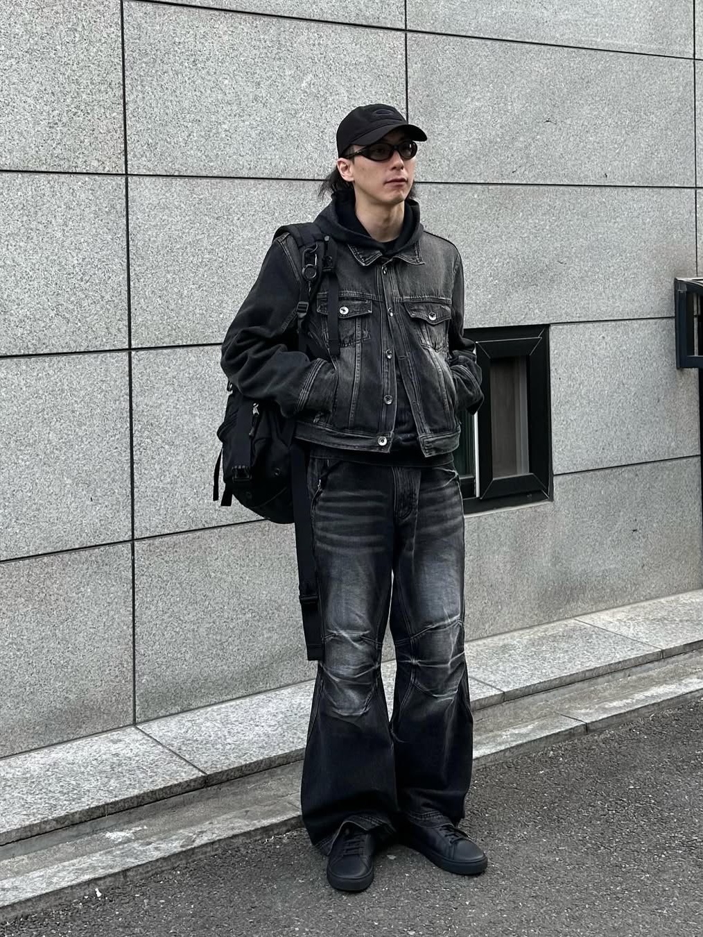 BLR Double Yoke Biker Washing Denim Pants Black (RENEW.) 착용 스타일 - 3