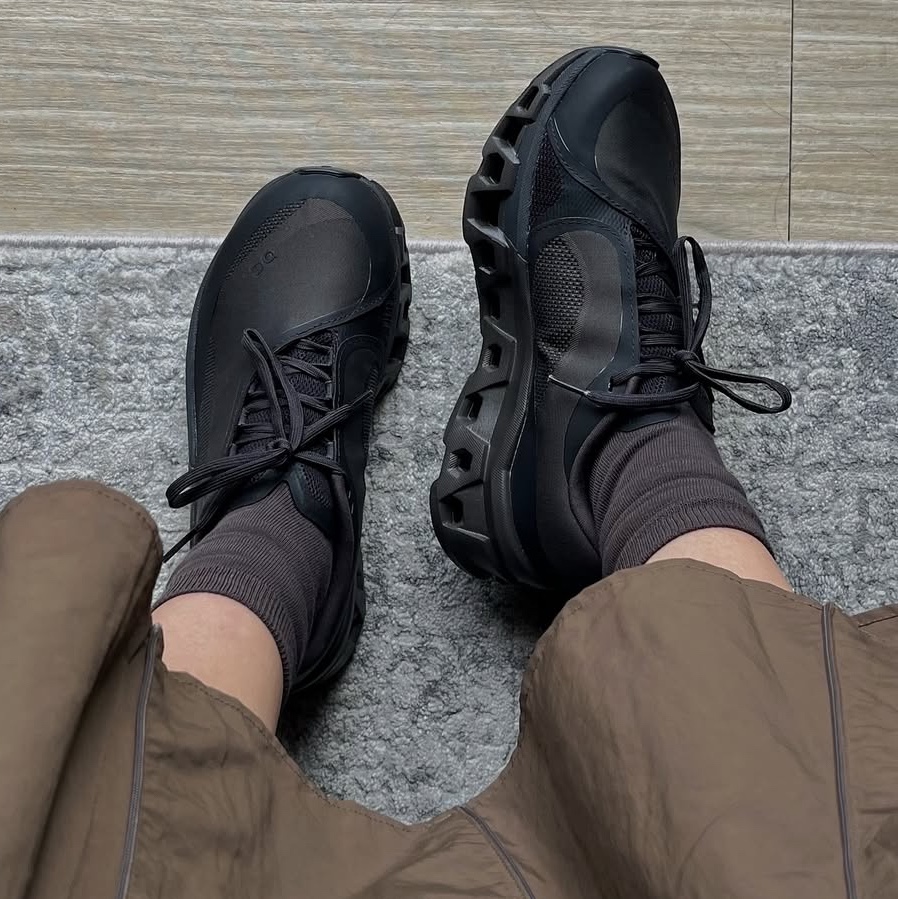 On Running x Post Archive Faction (Paf) Cloudmonster 2 Thorn Brown, (W) On Running x Post Archive Faction (Paf) Cloudmonster 2 Thorn Brown 착용 스타일 - 1