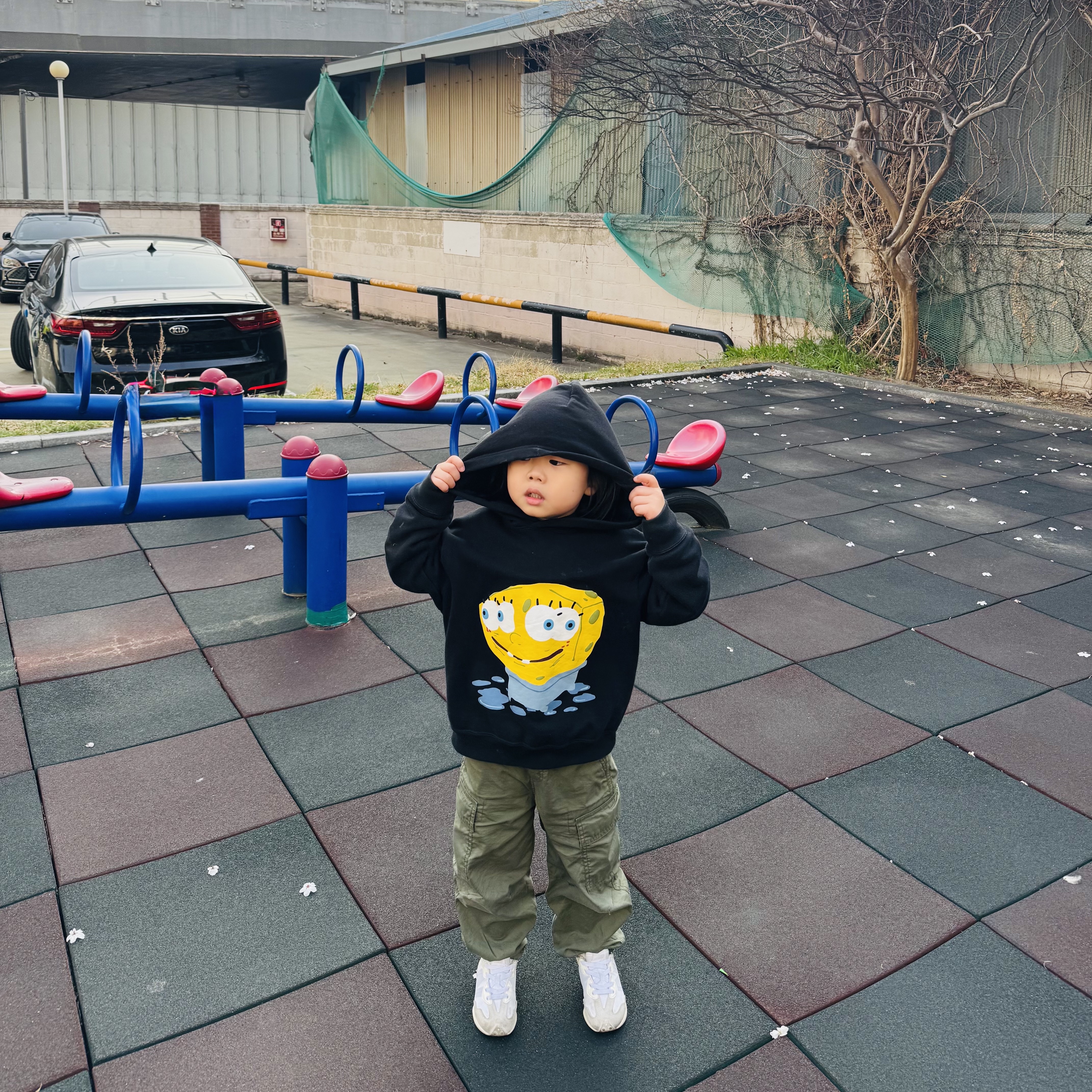 (TD) New Balance 327 Moonbeam - W Wide, (Kids) Uniqlo UT x CPFM x SpongeBob Sweat Pull Parka B Black - KR 착용 스타일 - 2