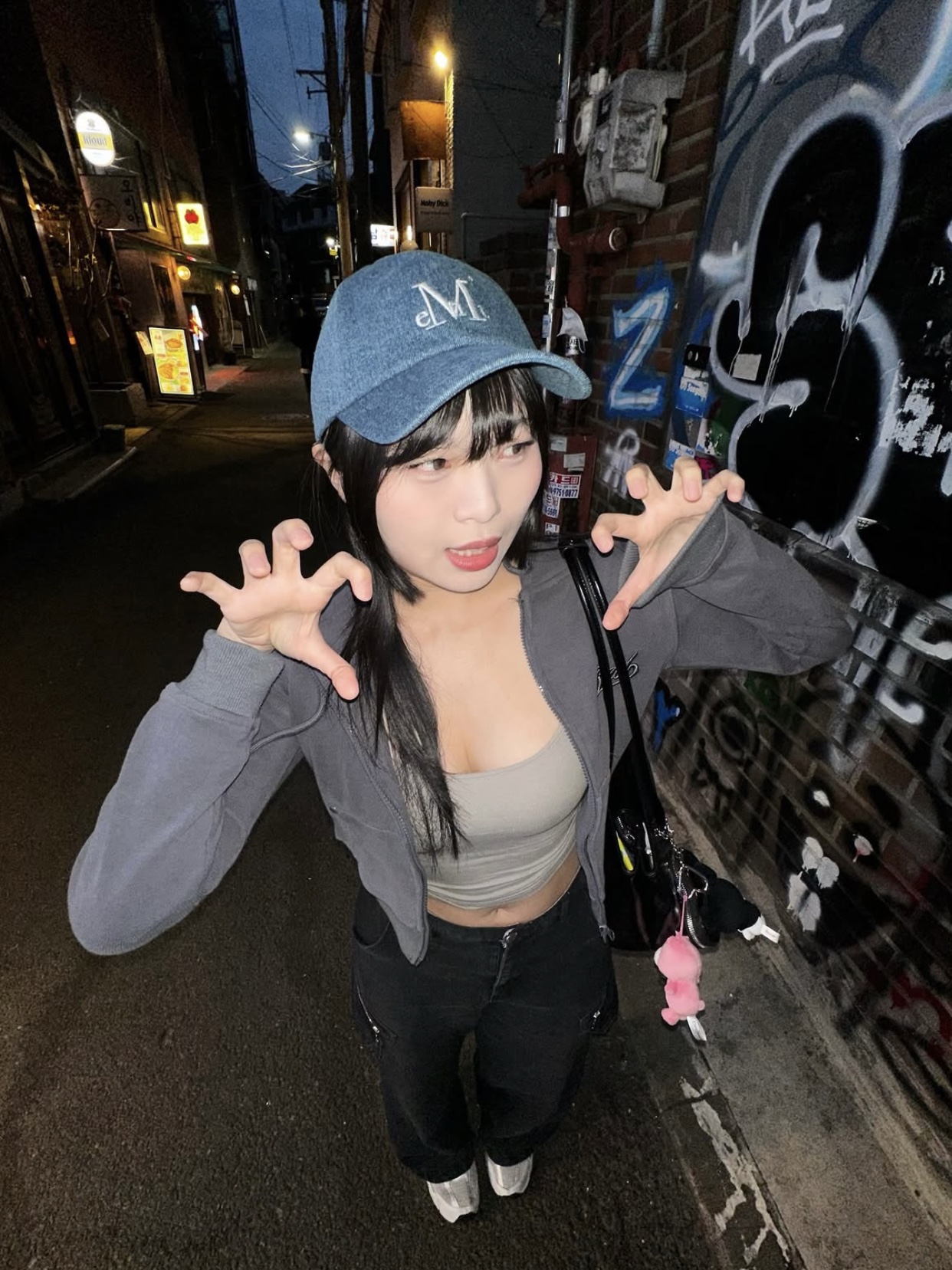 MUCENT Signature Ball Cap Stone Washing Denim 착용 스타일 - 2