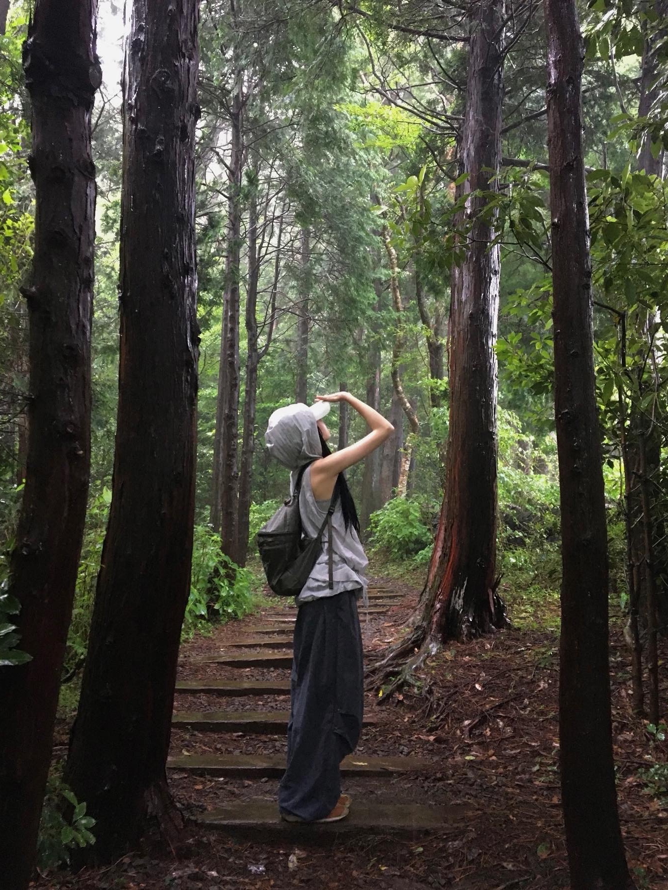 Arc'teryx Heliad 15 Backpack Forage, Supreme World Famous Jacquard Track Jacket Black - 22FW 착용 스타일 - 3
