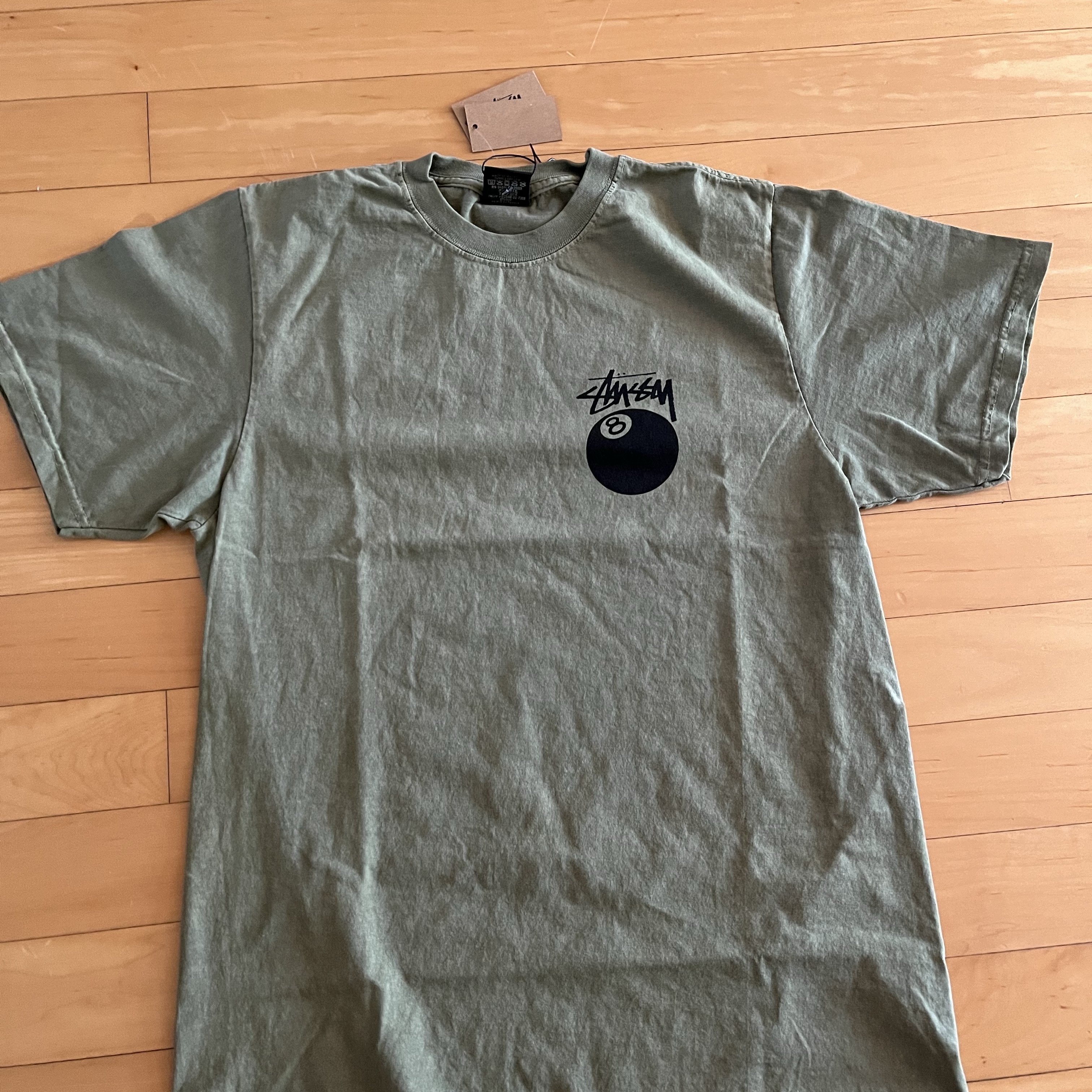 Stussy 8 Ball Pigment Dyed T-Shirt Olive 착용 스타일