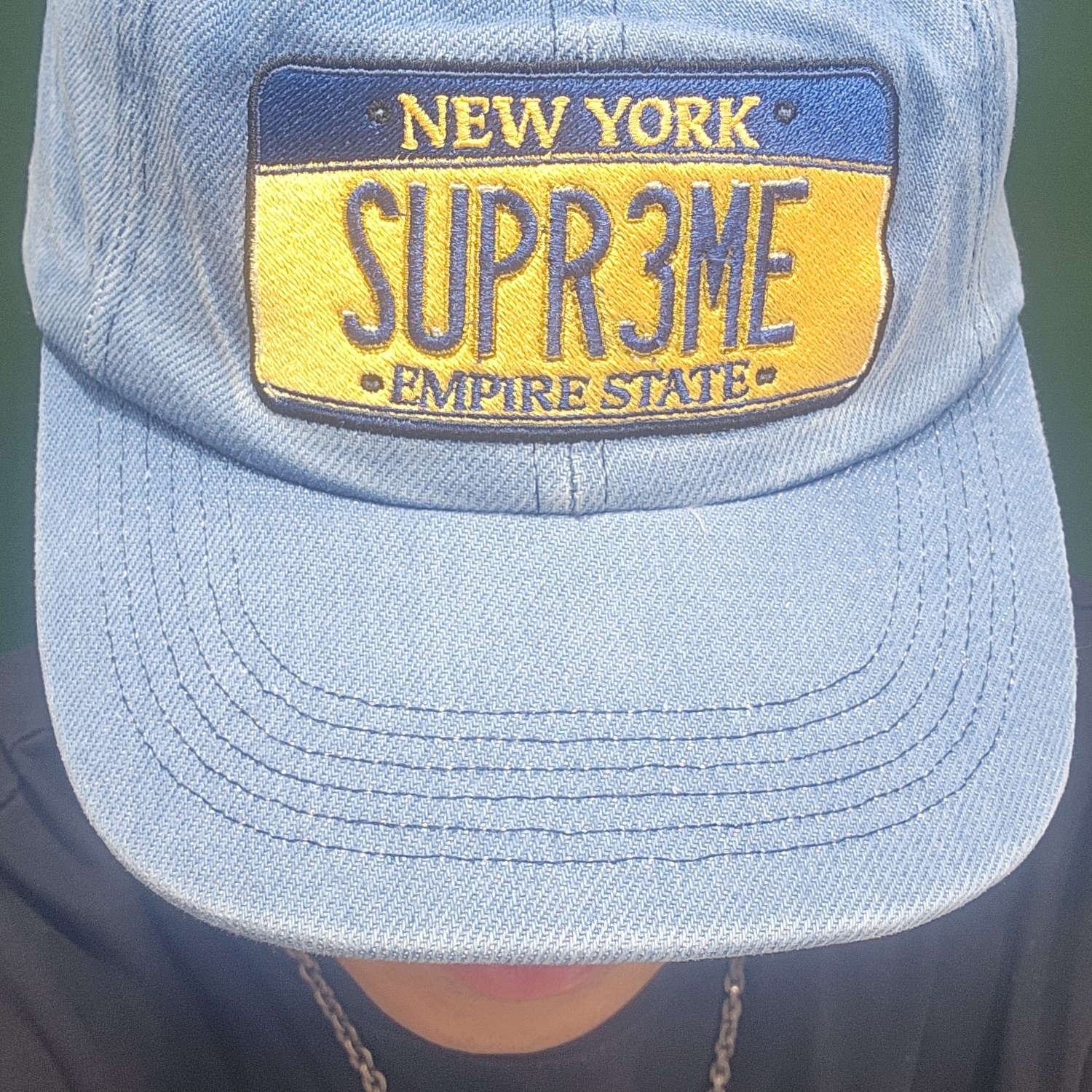 Supreme License Plate 6-Panel Denim - 25SS 착용 스타일