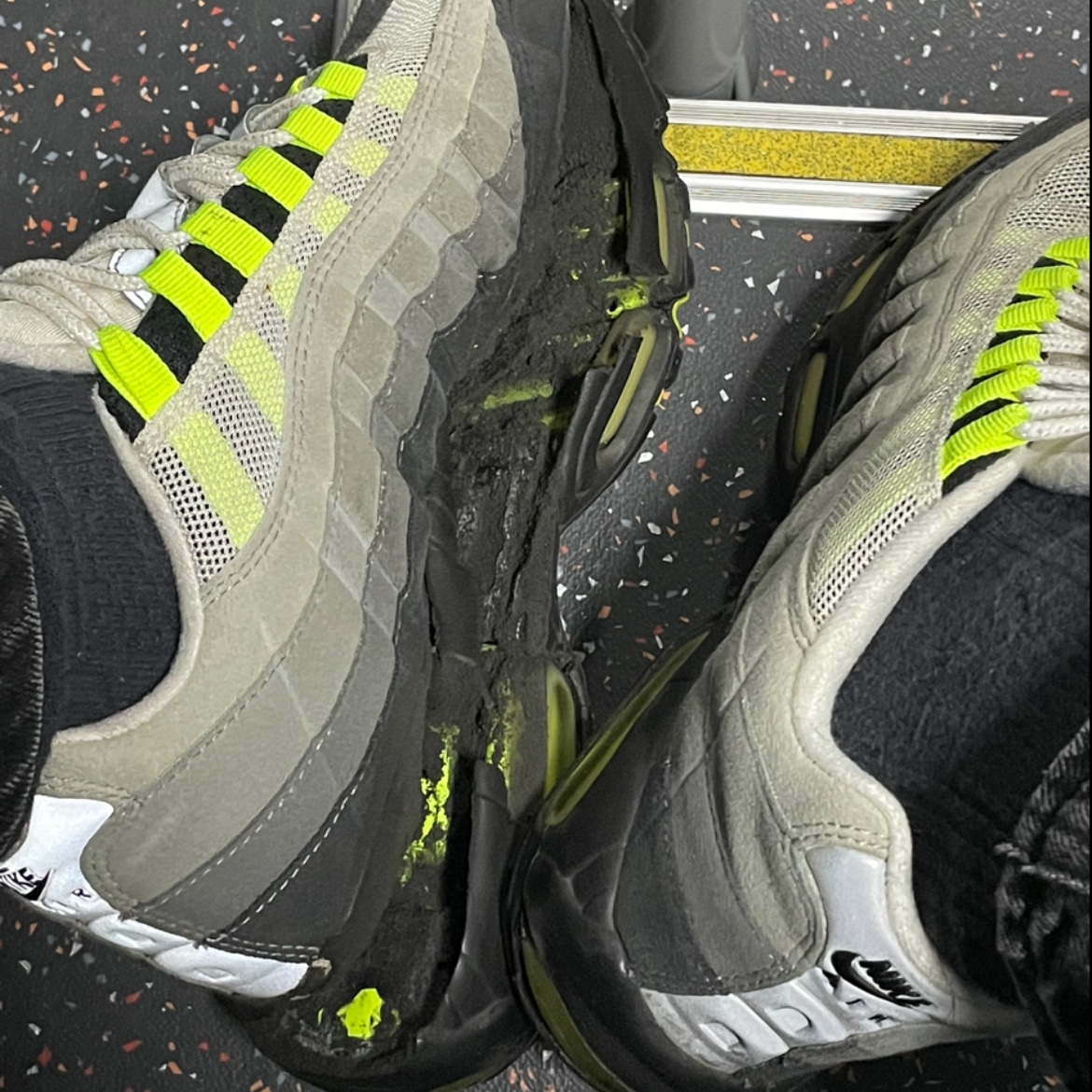 Nike Air Max 95 OG Neon 2012 착용 스타일