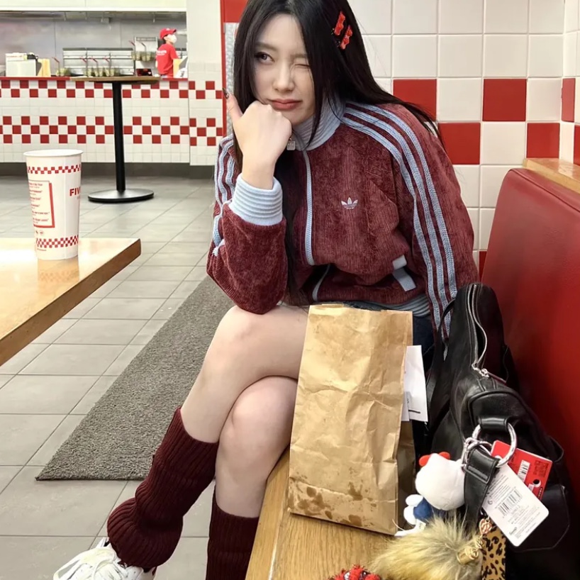(W) Adidas Originals Year Of The Snake Retro Velvet Collared Track Top Dark Red - KR Sizing, Adidas Originals Beckenbauer Track Top Bliss - KR Sizing 착용 스타일 - 2