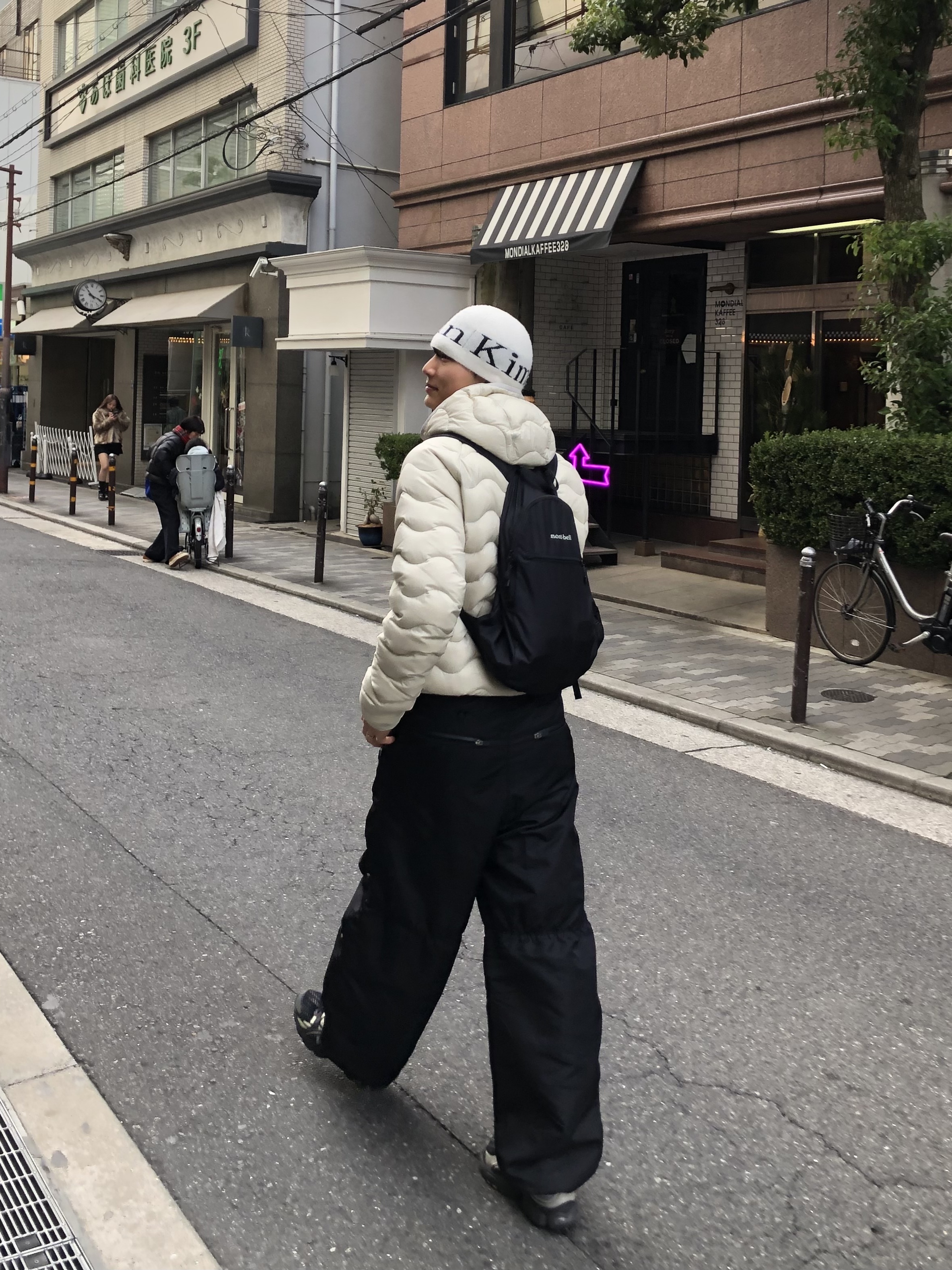 Matin Kim Logo Jacquard Short Beanie White, Asics UB5-S Gel-Nimbus 9 Black Gunmetal 착용 스타일 - 6