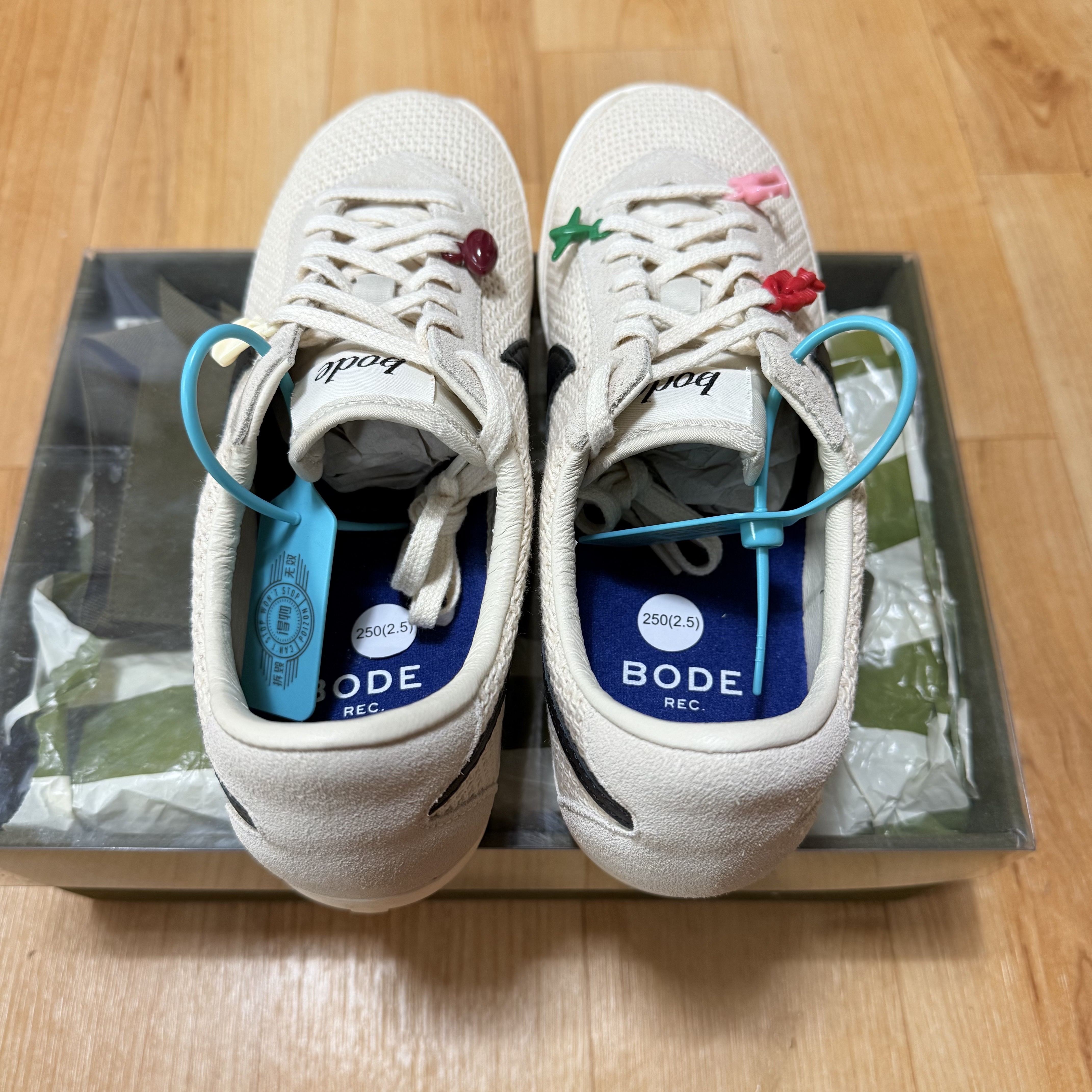 Nike x Bode Astrograbber SP Light Cream and Black 착용 스타일 - 3