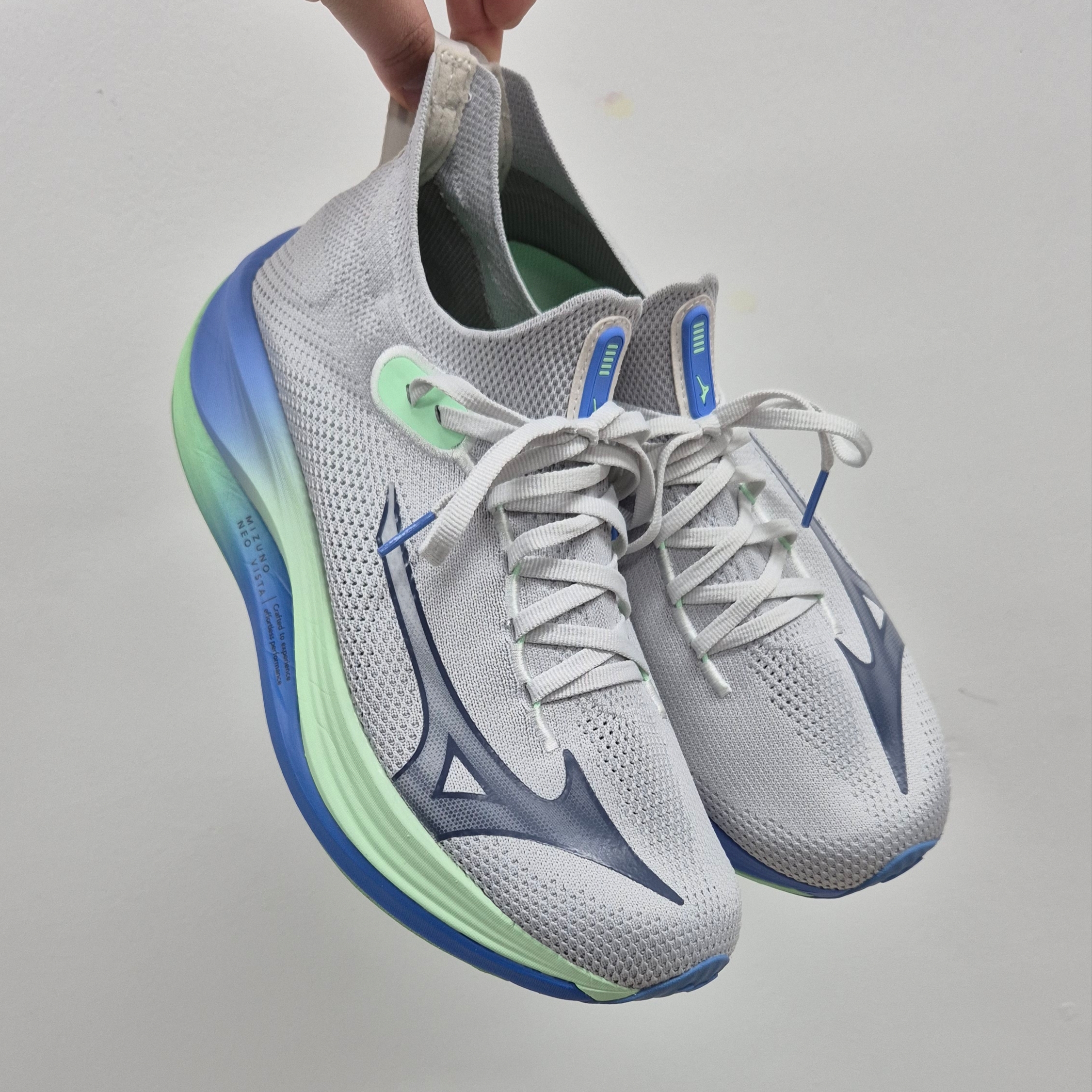 Mizuno Neo Vista Nimbus Cloud Vintage Indigo 착용 스타일 - 1